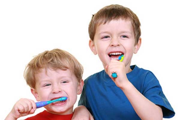 Hướng Dẫn Chăm Sóc Răng Miệng Cho Trẻ Theo Từng Độ Tuổi Hướng Dẫn Chăm Sóc Răng Miệng Cho Trẻ Theo Từng Độ Tuổi - Trường Mầm Non STEAM KIDS