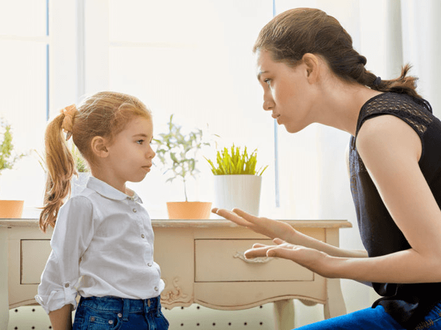4 Cách Phạt Con Dưới Đây Để Khiến Trẻ Răm Rắp Nghe Lời 4 Cách Phạt Con Dưới Đây Để Khiến Trẻ Răm Rắp Nghe Lời - Trường Mầm Non STEAM KIDS