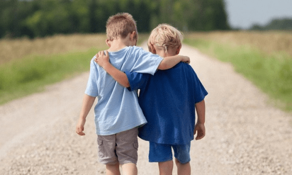 8 Dấu Hiệu Bố Mẹ Đang Nuôi Dạy Trí Tuệ Cảm Xúc Cho Con 8 Dấu Hiệu Bố Mẹ Đang Nuôi Dạy Trí Tuệ Cảm Xúc Cho Con - Trường Mầm Non STEAM KIDS