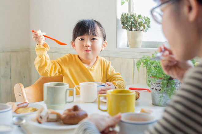8 Bí Quyết "Nhàn Tênh" Để Dạy Con Ngoan Và Tự Lập Từ Khi Trẻ Còn Nhỏ - Trường Mầm Non STEAM KIDS