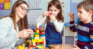 Phương Pháp Stem Cho Trẻ Mầm Non: Khơi Dậy Niềm Đam Mê Khám Phá Tri Thức - Trường Mầm Non STEAM KIDS