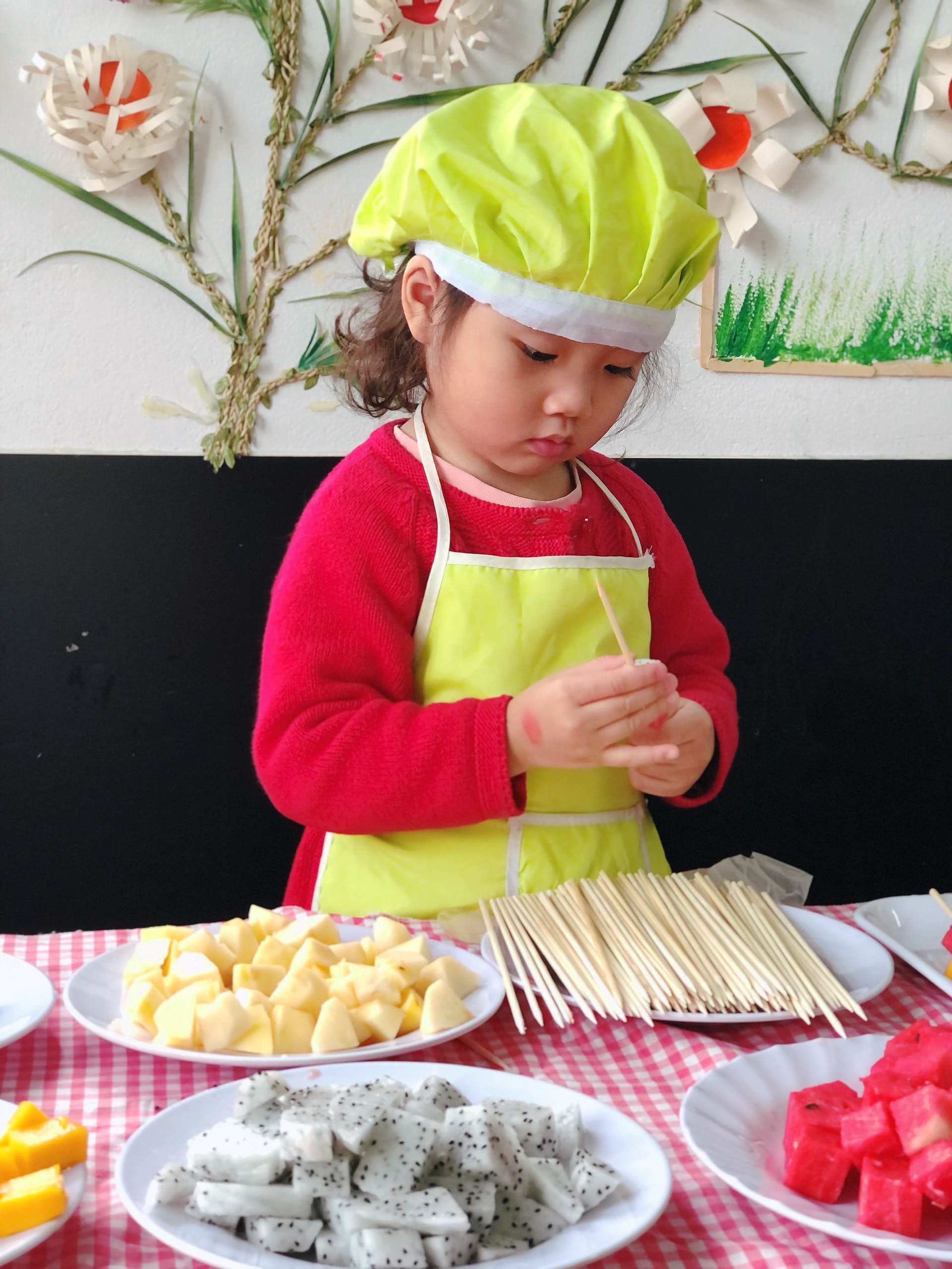 Cooking: Trái Cây Xiên Que Lớp Steam 4 Cooking: Trái Cây Xiên Que Lớp Steam 4 - Trường Mầm Non STEAM KIDS