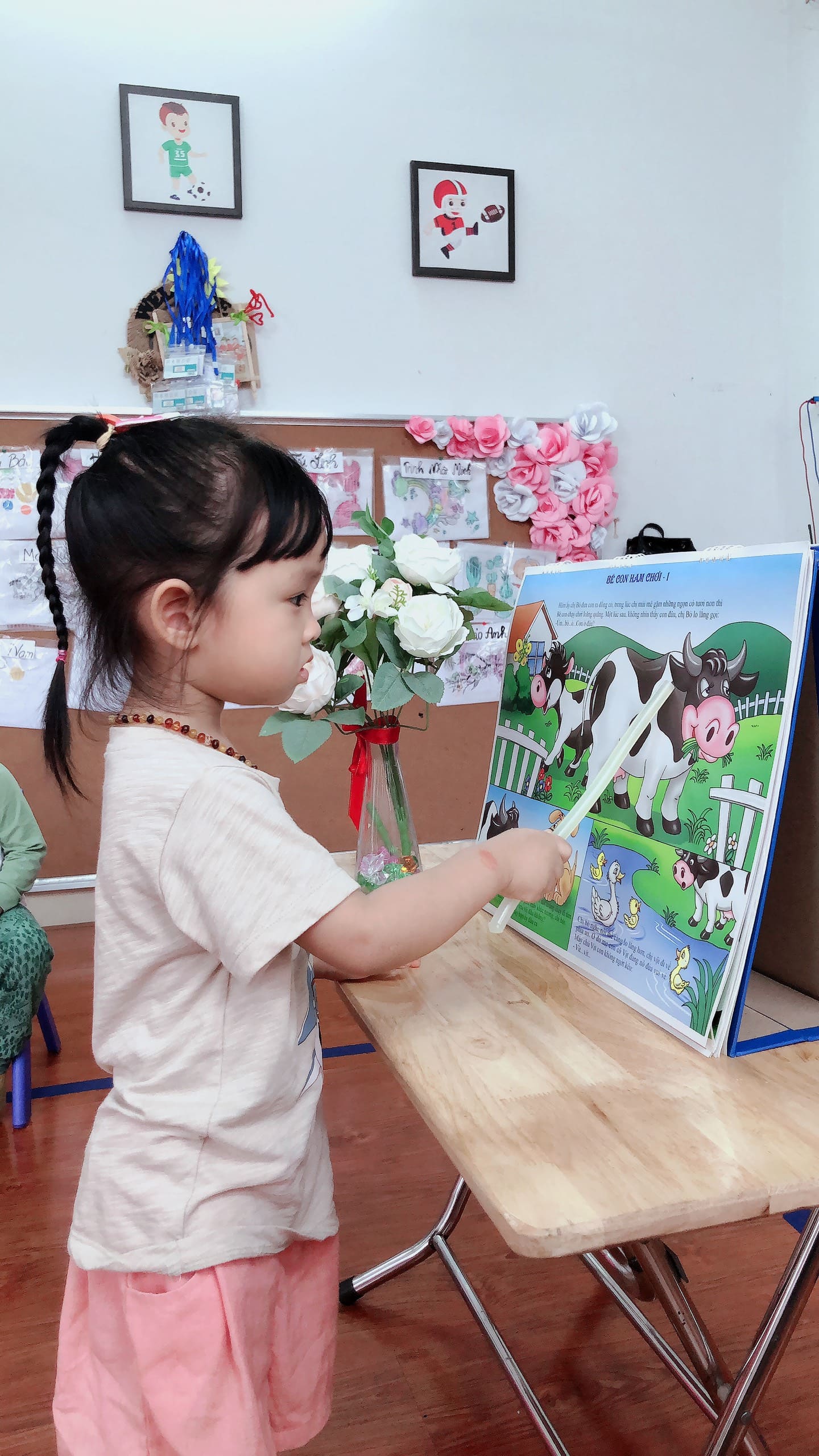 Làm Quen Với Văn Học Lớp Steam 4 - Trường Mầm Non STEAM KIDS