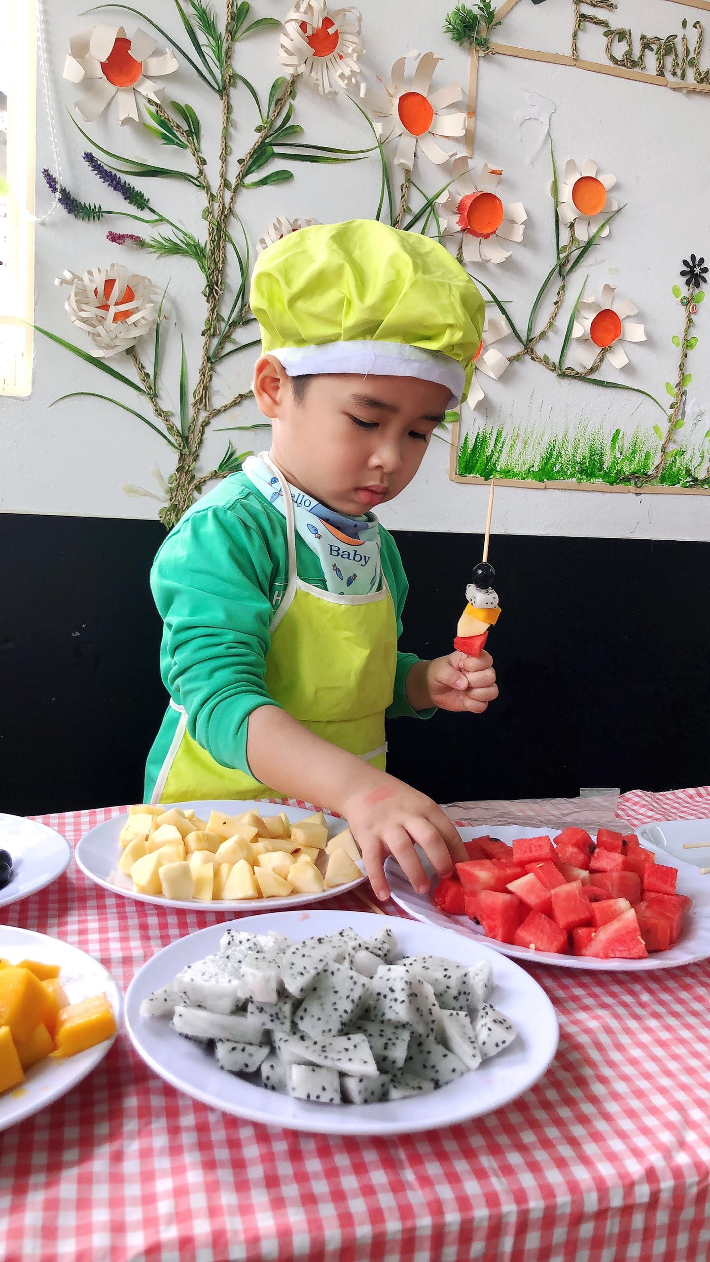 Cooking: Trái Cây Xiên Que Lớp Steam 4 Cooking: Trái Cây Xiên Que Lớp Steam 4 - Trường Mầm Non STEAM KIDS