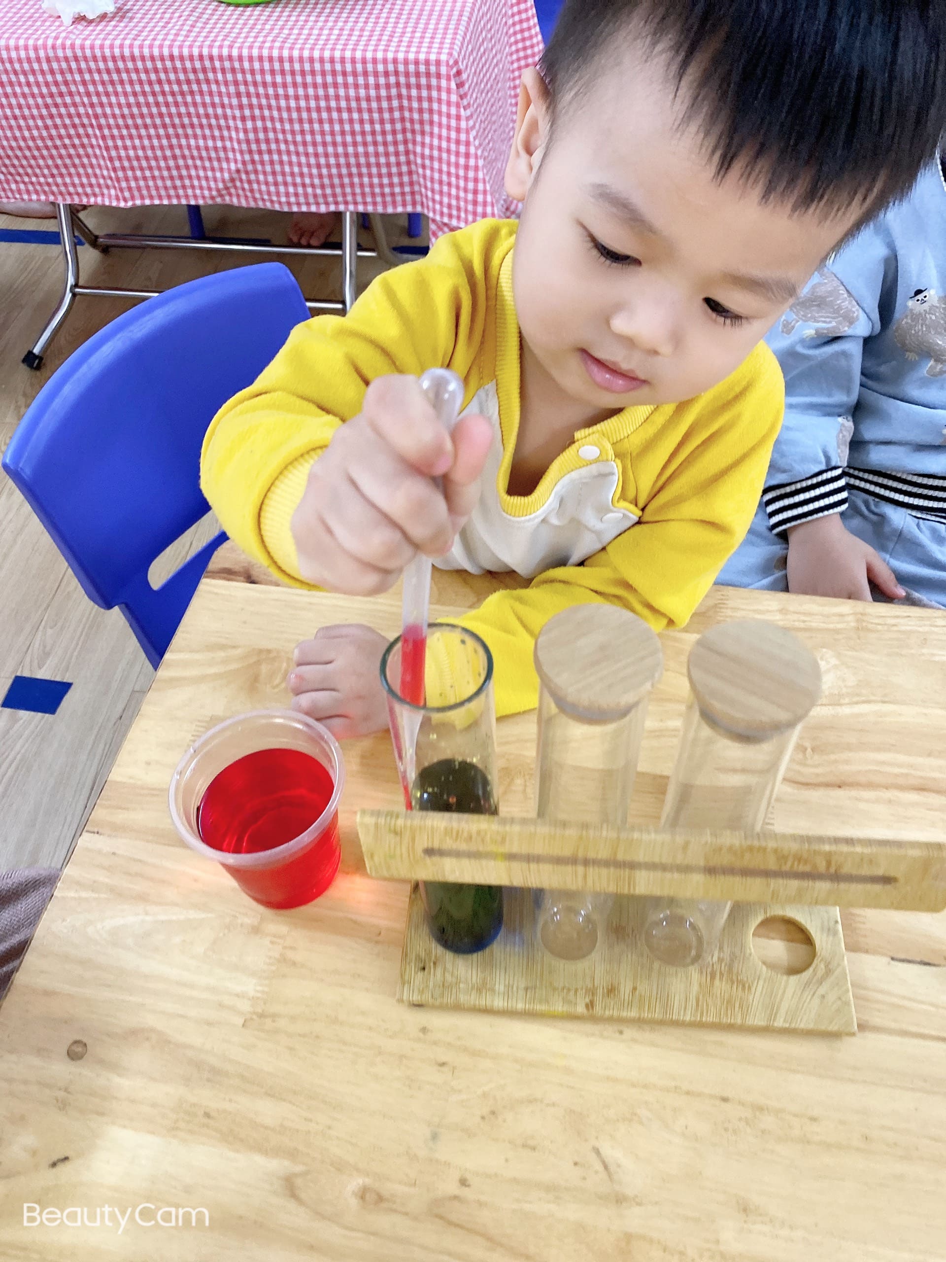 Thí Nghiệm: Bí Mật Của Đường Lớp Steam 5 - Trường Mầm Non STEAM KIDS