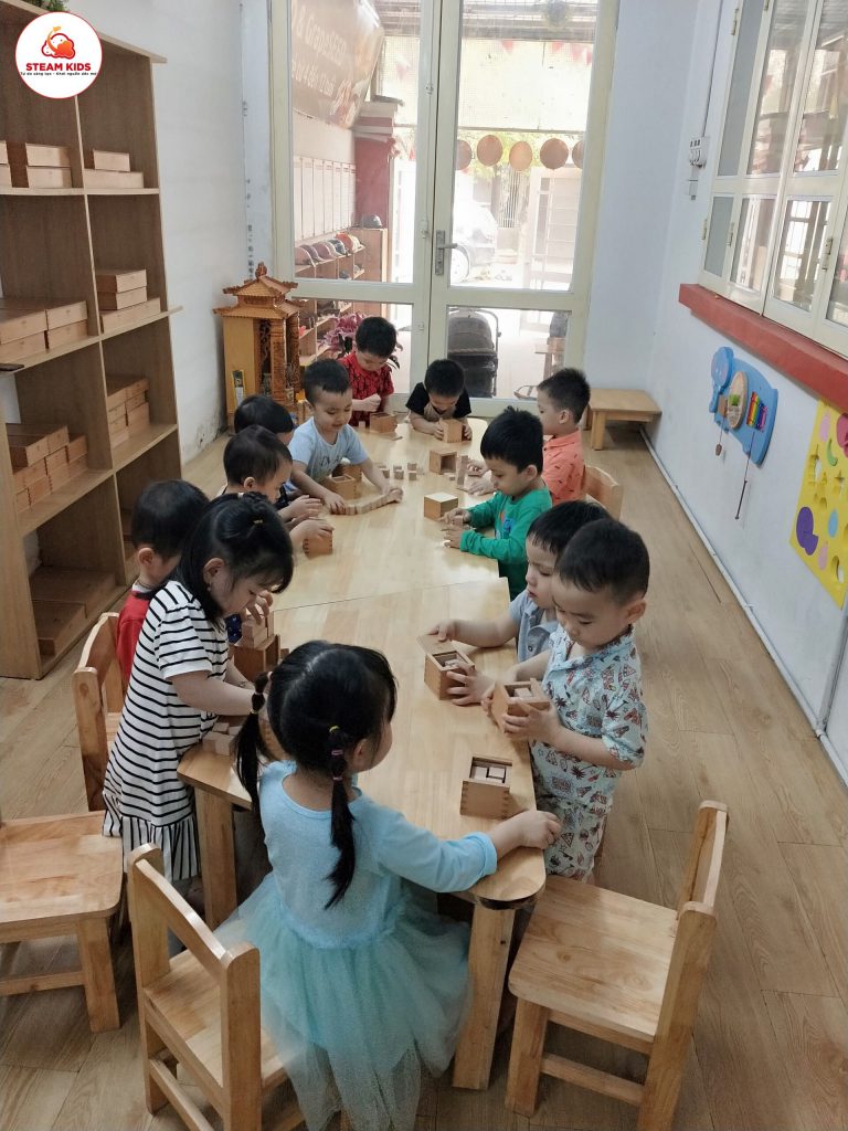 Hoạt Động Dongsim Gabe Lớp Steam 6 Hoạt Động Dongsim Gabe Lớp Steam 6 - Trường Mầm Non STEAM KIDS