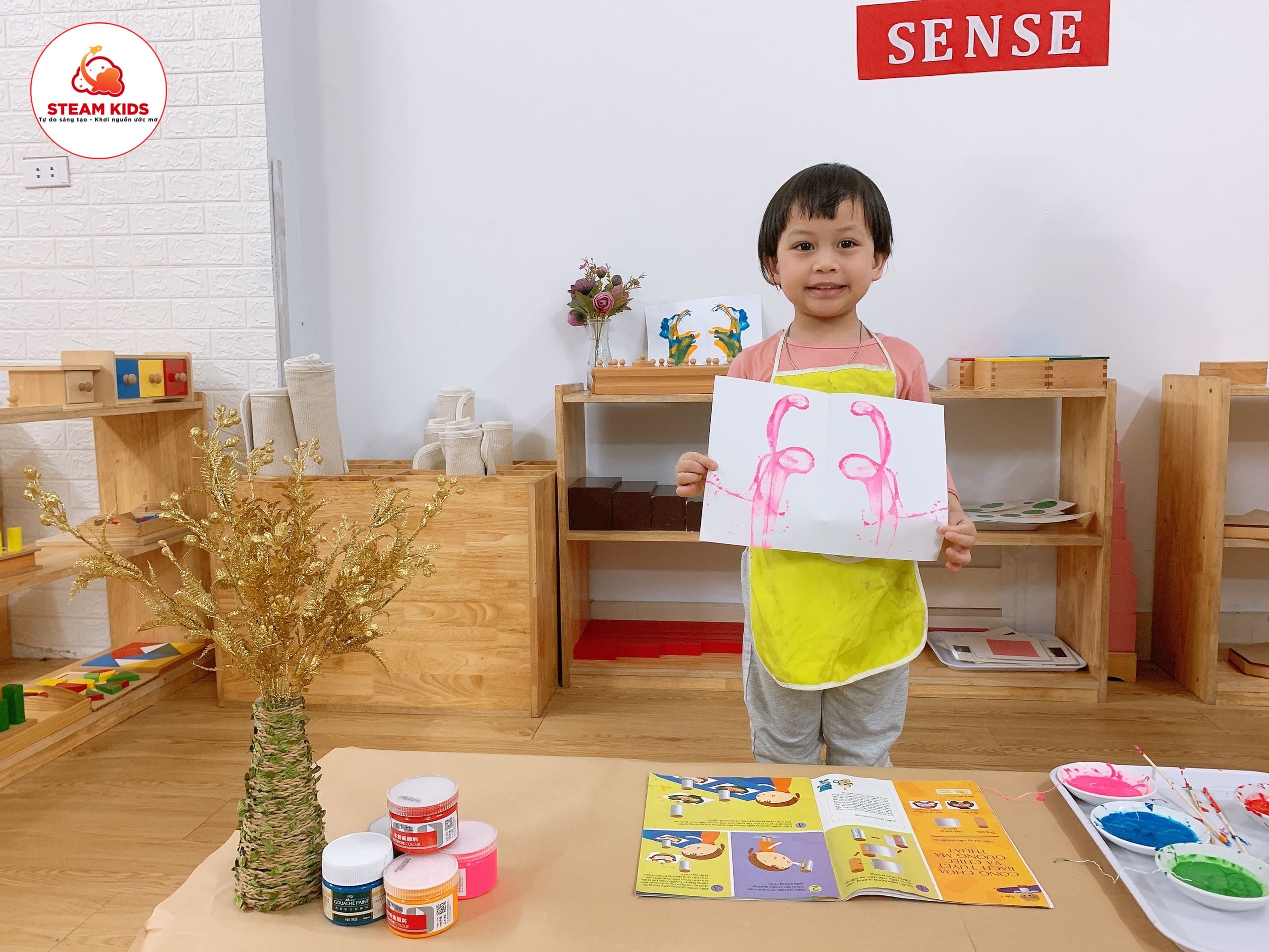 Tiết Học "Vẽ Tranh Bằng Dây" Của  Lớp Steam 2 - Trường Mầm Non STEAM KIDS