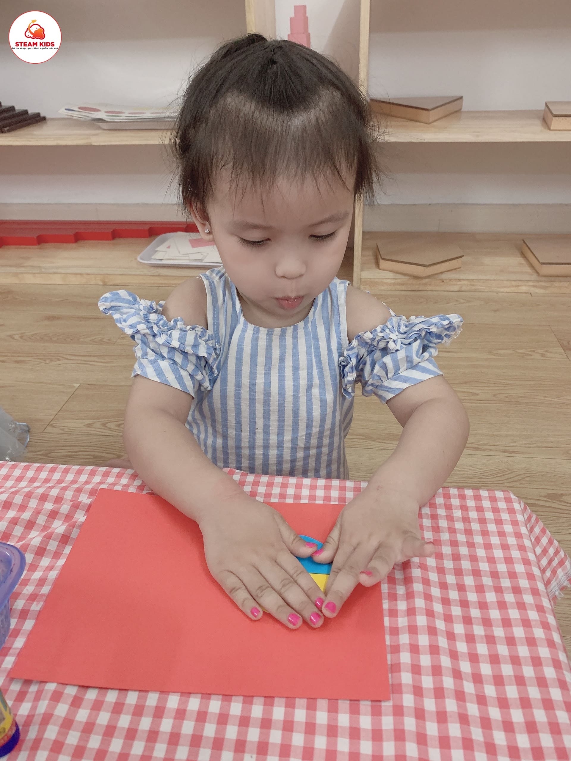 Thực Hành Mon: Làm Con Cá Bằng Giấy Lớp Steam 4 - Trường Mầm Non STEAM KIDS