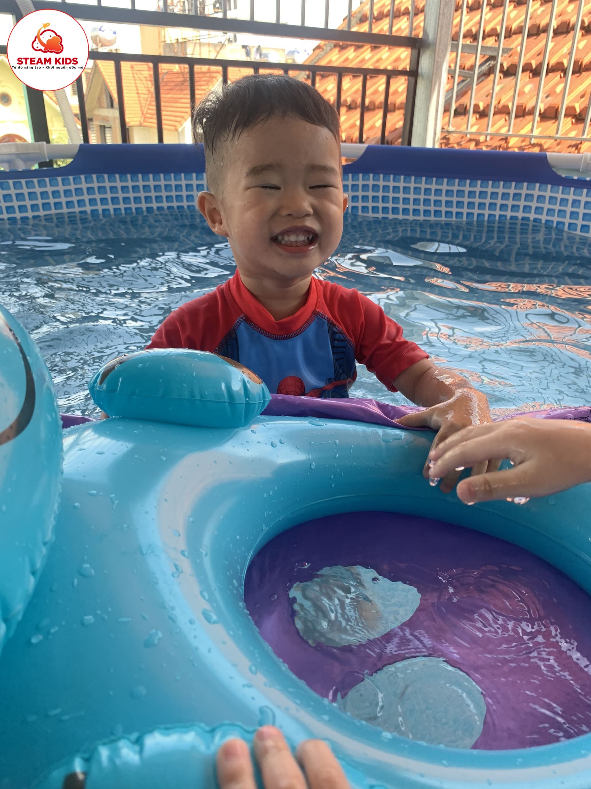 Hoạt Động Bơi Lớp Steam3 - Trường Mầm Non STEAM KIDS