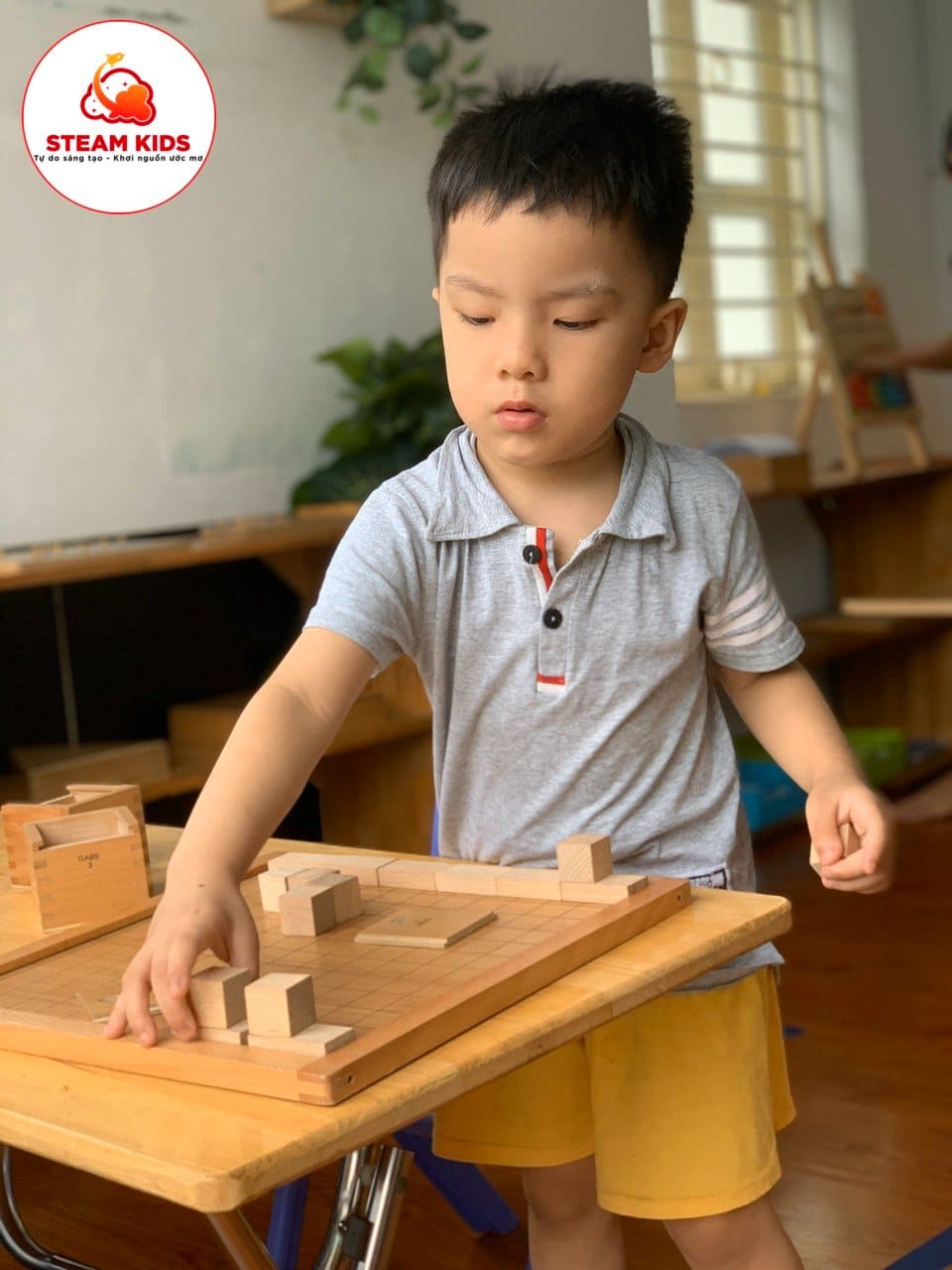 Hoạt Động Tự Do Với Giáo Cụ Lớp Steam4 - Trường Mầm Non STEAM KIDS