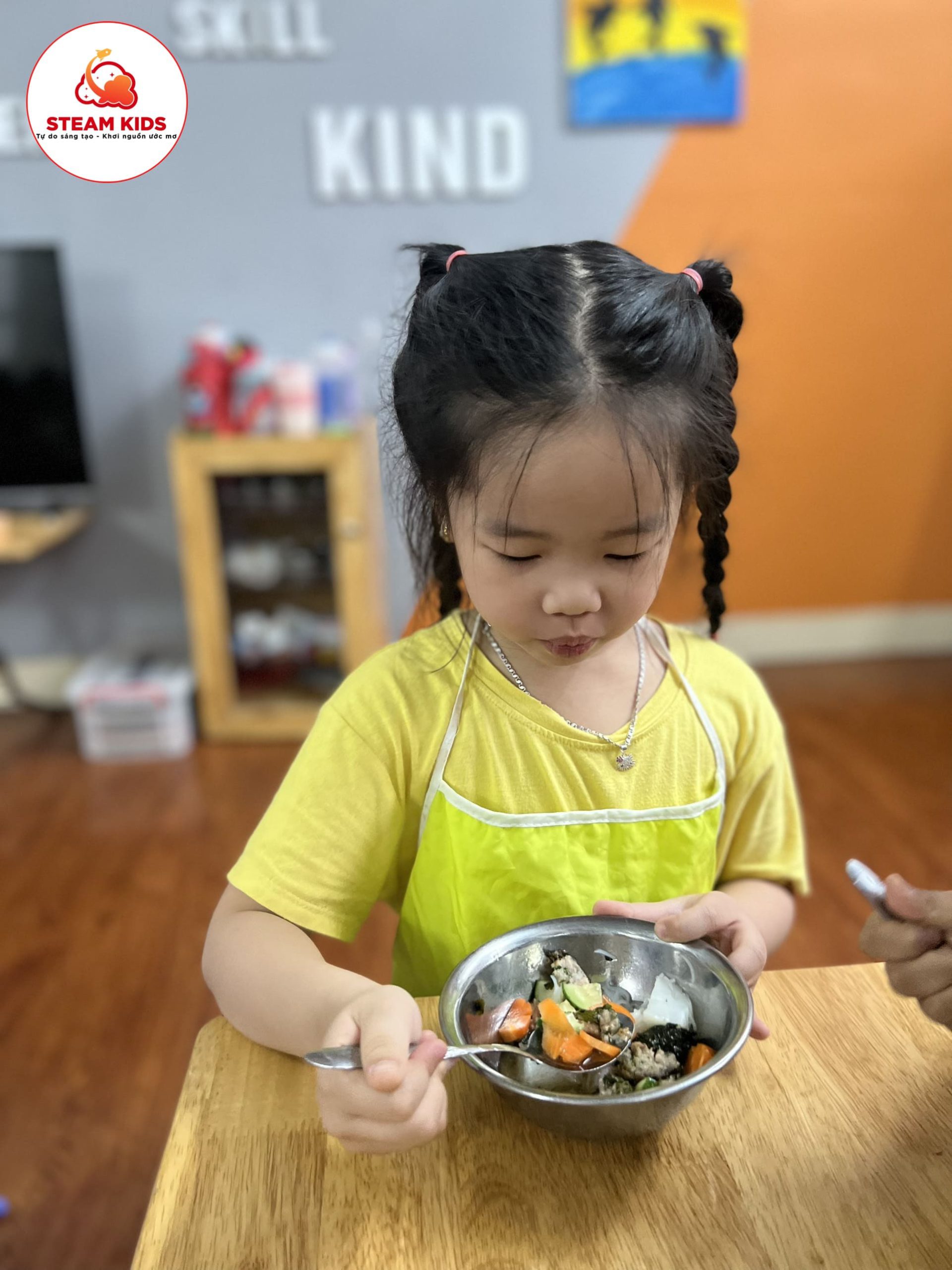 Cooking: Món Bún Chả Lá Lốt - Trường Mầm Non STEAM KIDS