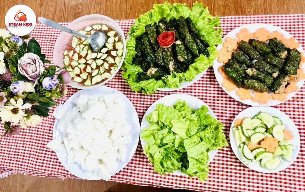 Cooking: Món Bún Chả Lá Lốt - Trường Mầm Non STEAM KIDS