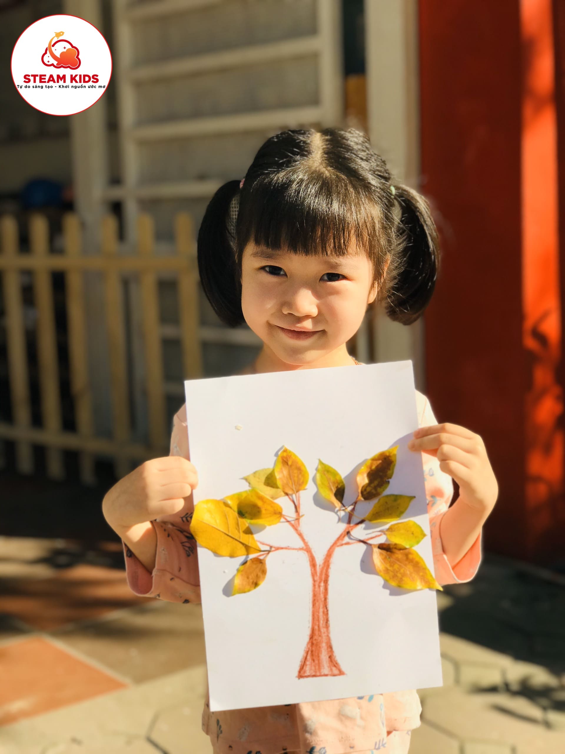 Bức Tranh Mang Tên Sắc Thu - Trường Mầm Non STEAM KIDS