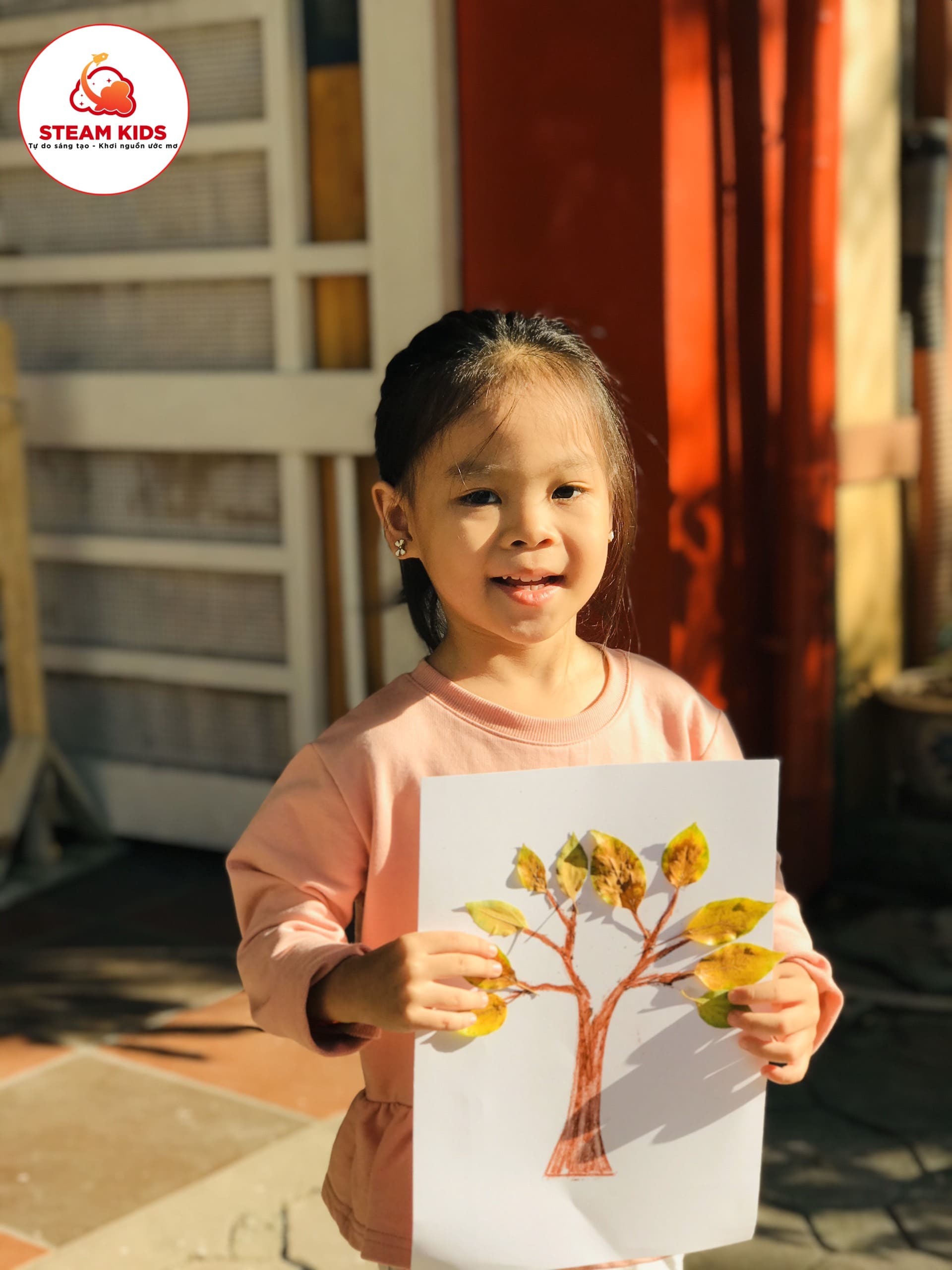 Bức Tranh Mang Tên Sắc Thu - Trường Mầm Non STEAM KIDS