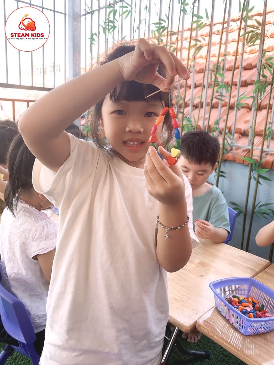 Món Quà Nhỏ Gửi Tặng Bà, Mẹ Nhân Ngày 20/10 Món Quà Nhỏ Gửi Tặng Bà, Mẹ Nhân Ngày 20/10 - Trường Mầm Non STEAM KIDS
