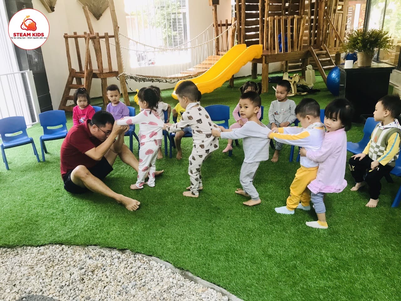 Trải Nghiệm Ngoài Trời Tại Ngôi Trường Mới - Trường Mầm Non STEAM KIDS