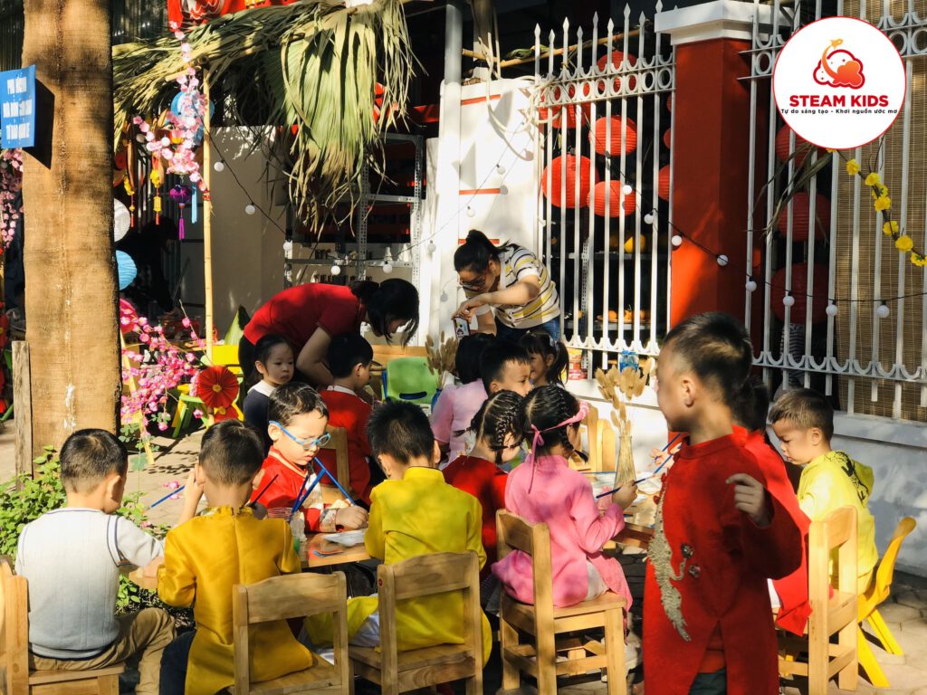 BÉ ĐI CHỢ NGÀY TẾT BÉ ĐI CHỢ NGÀY TẾT - Trường Mầm Non STEAM KIDS