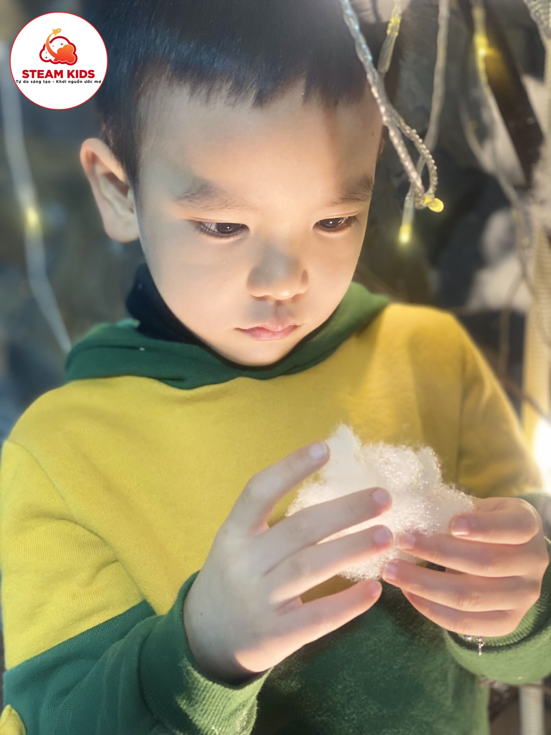 VUI ĐÓN GIÁNG SINH CÙNG CÁC BẠN NHỎ MẦM NON STEAM KIDS - Trường Mầm Non STEAM KIDS