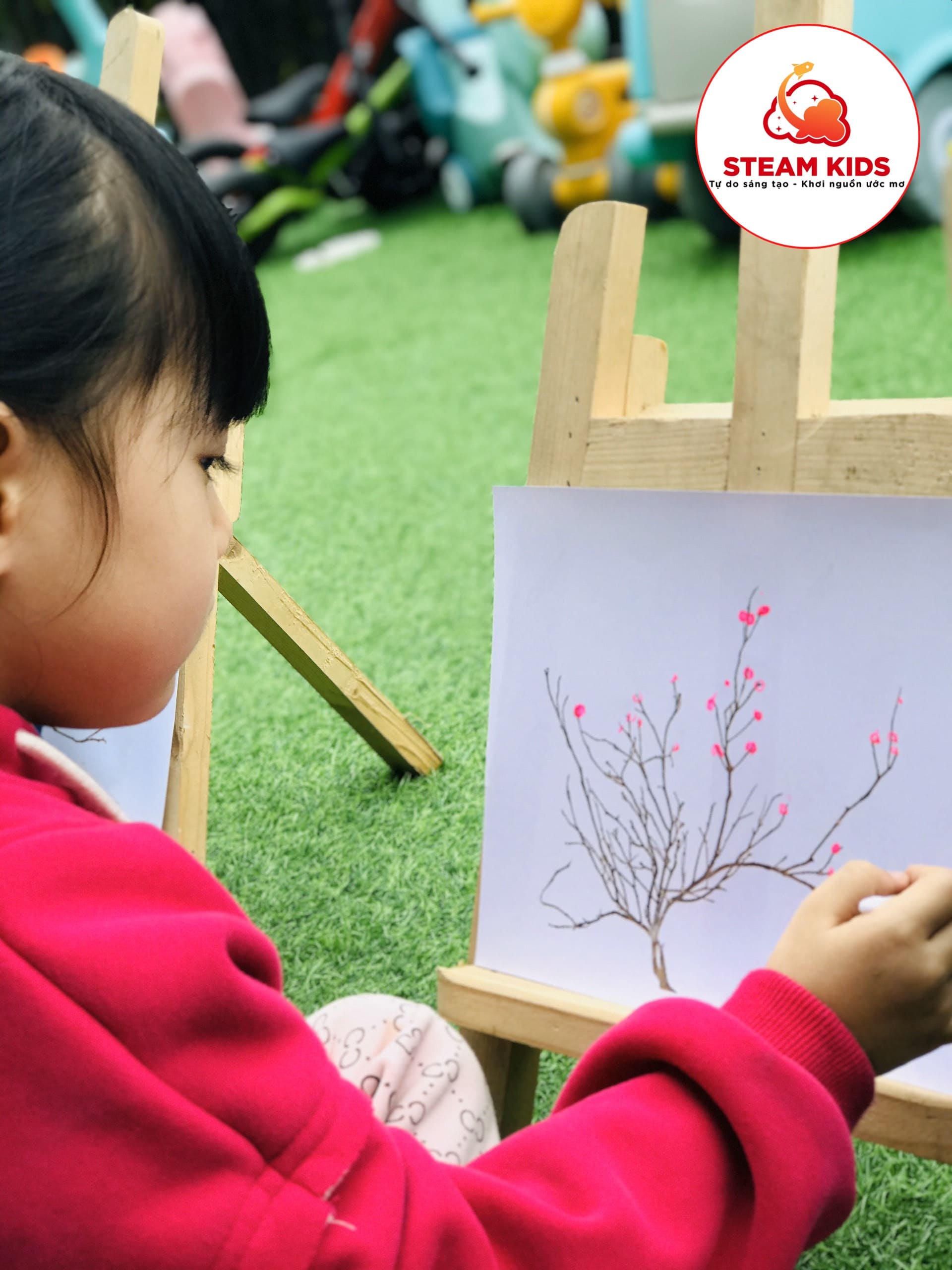 BÀN TAY BÉ TẠO NÊN MÙA XUÂN - Trường Mầm Non STEAM KIDS