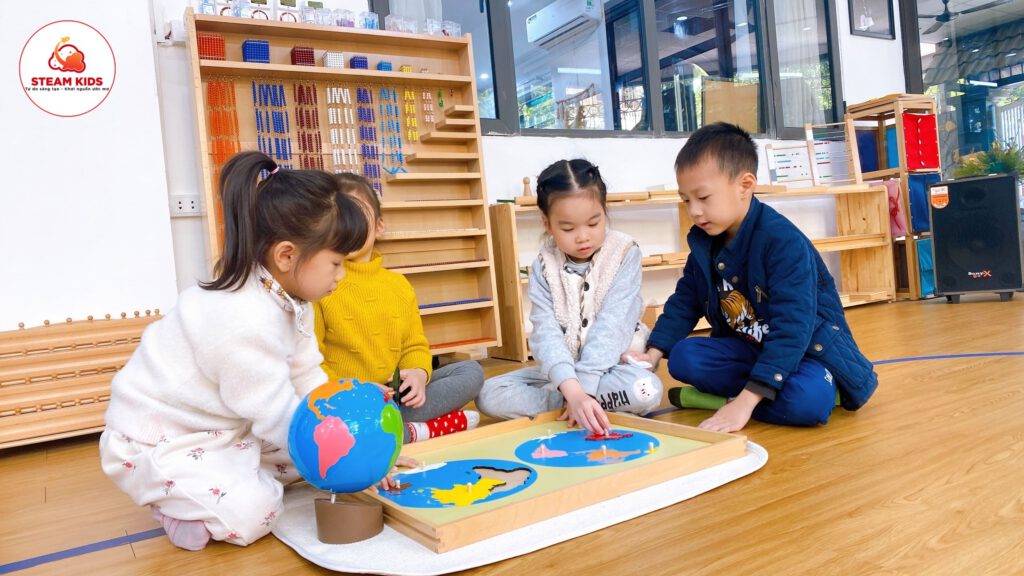 THẾ GIỚI RỘNG LỚN VÀ ĐẦY ẮP TRẢI NGHIỆM TRONG GIỜ HỌC ĐỊA LÝ THẾ GIỚI RỘNG LỚN VÀ ĐẦY ẮP TRẢI NGHIỆM TRONG GIỜ HỌC ĐỊA LÝ - Trường Mầm Non STEAM KIDS