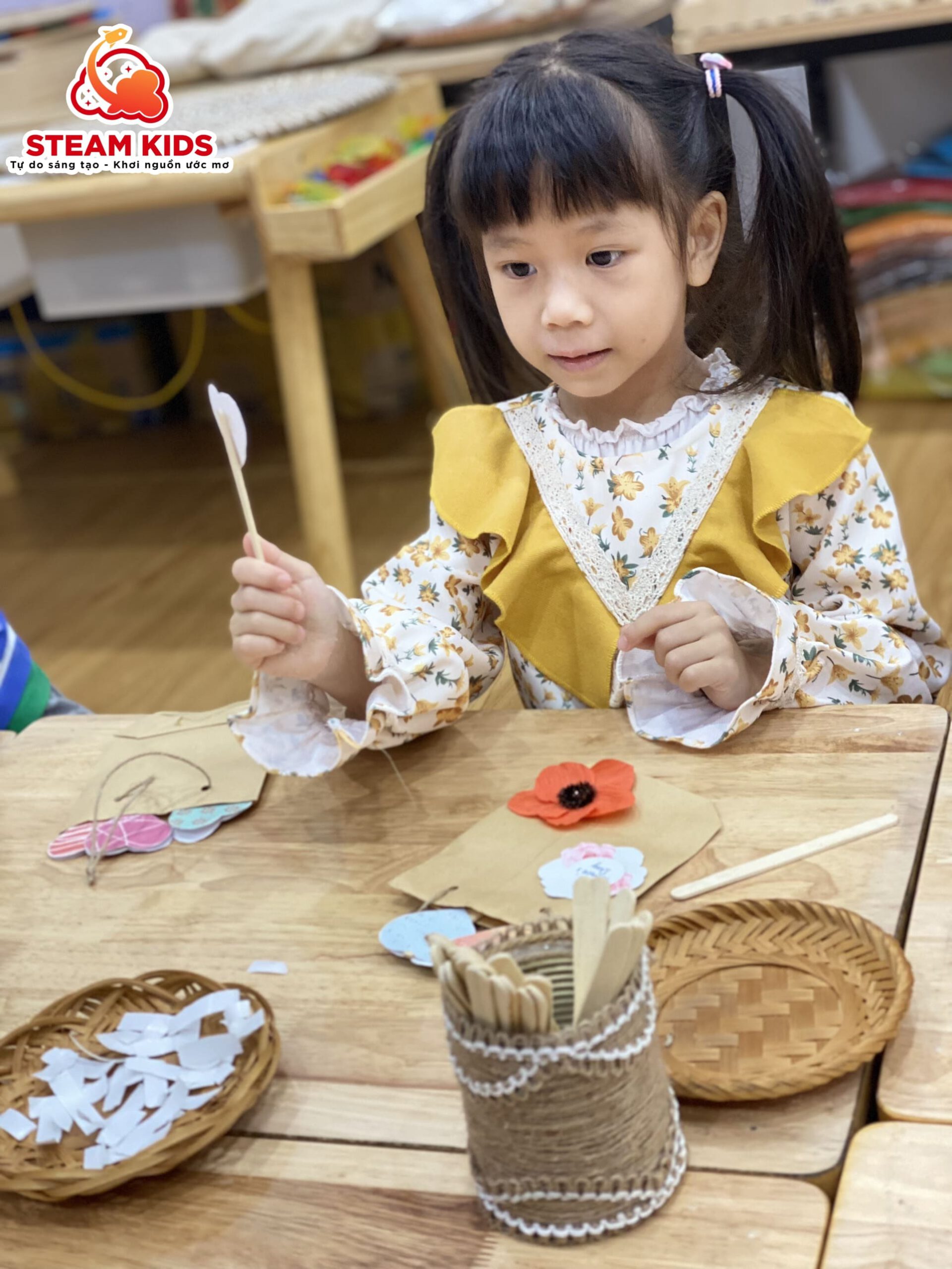 MÓN QUÀ TẶNG MẸ NGÀY 8/3 - Trường Mầm Non STEAM KIDS