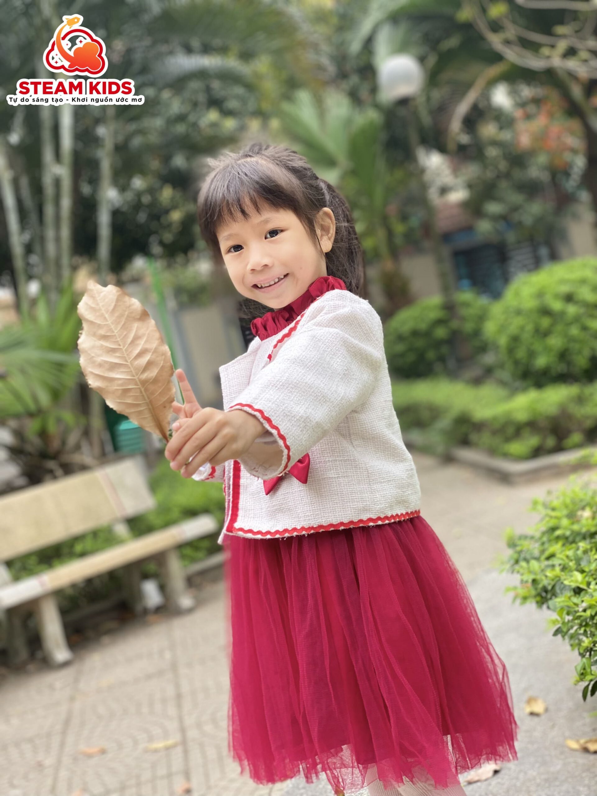 NGÀY THỨ 6 HẠNH PHÚC - Trường Mầm Non STEAM KIDS