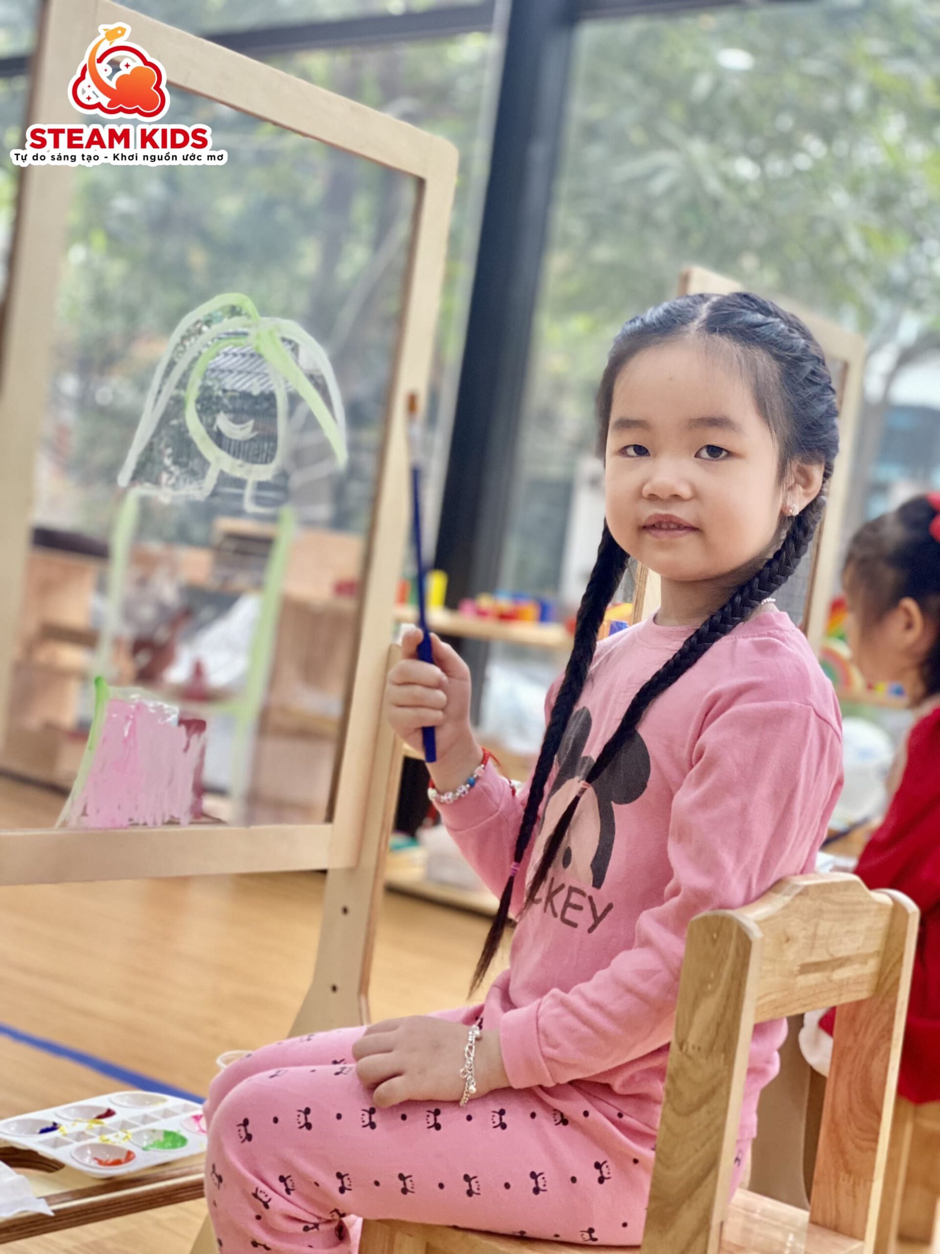 NGÀY THỨ 6 HẠNH PHÚC - Trường Mầm Non STEAM KIDS