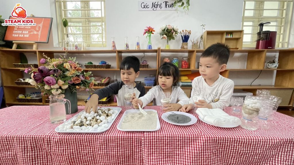 Hoạt Động Steam: Bé Làm Máy Lọc Nước Mini - Trường Mầm Non STEAM KIDS