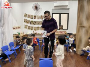 VUI HỌC TIẾNG ANH - Trường Mầm Non STEAM KIDS