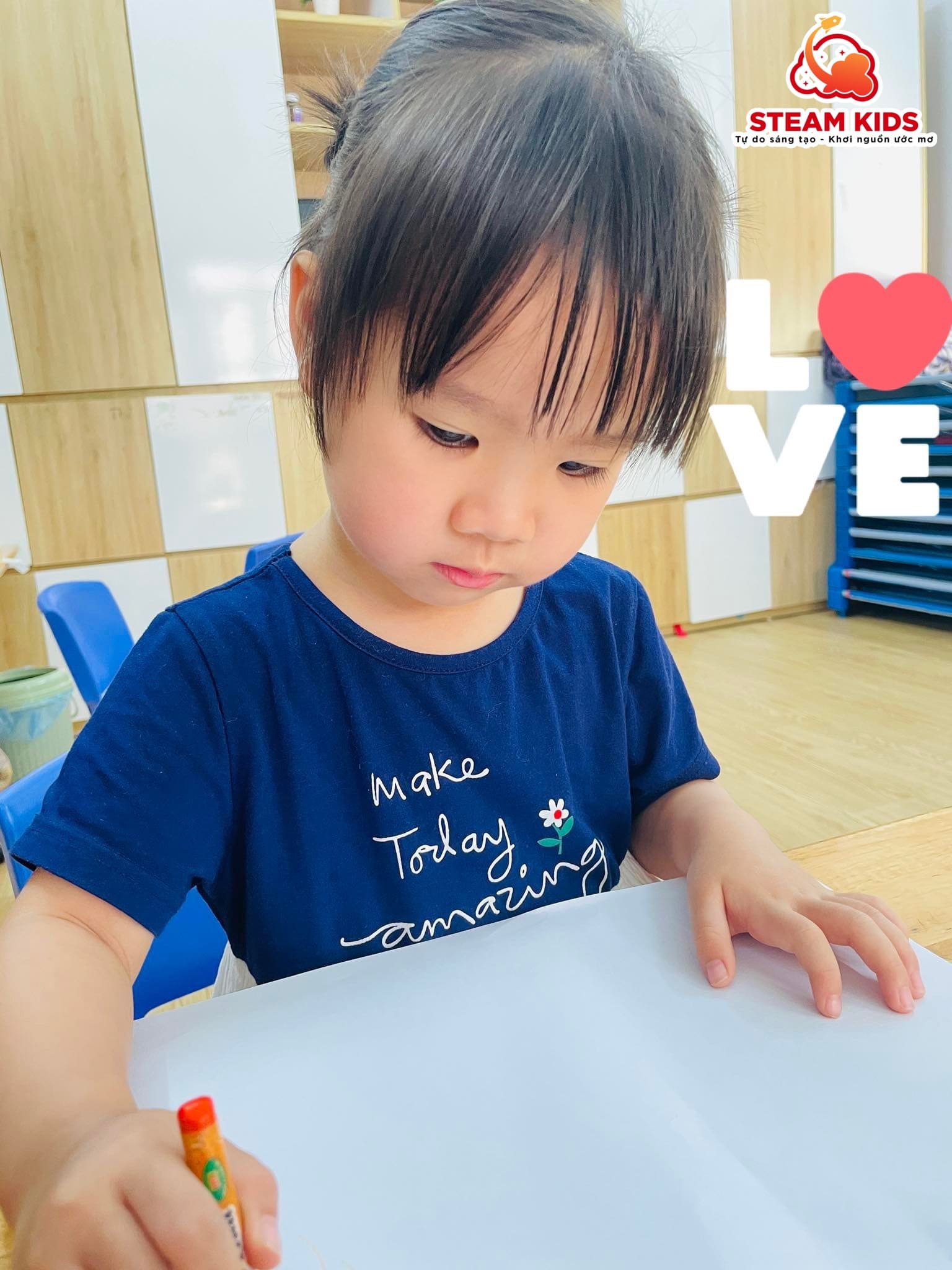 HOẠT ĐỘNG TẠO HÌNH: VẼ MẶT TRỜI VÀ HOA - Trường Mầm Non STEAM KIDS