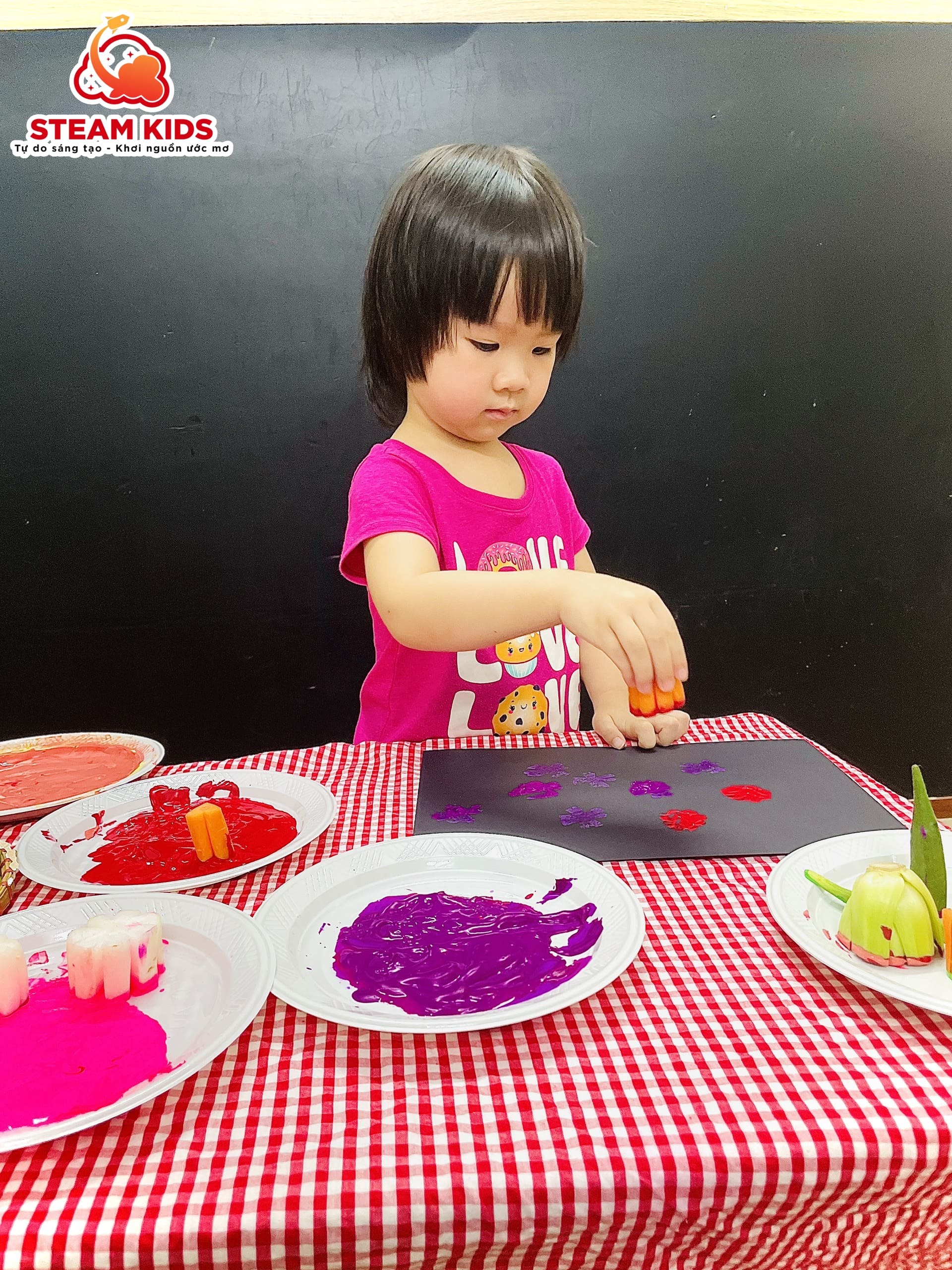 HOẠT ĐỘNG SÁNG TẠO TRANH TỪ RAU CỦ QUẢ - Trường Mầm Non STEAM KIDS