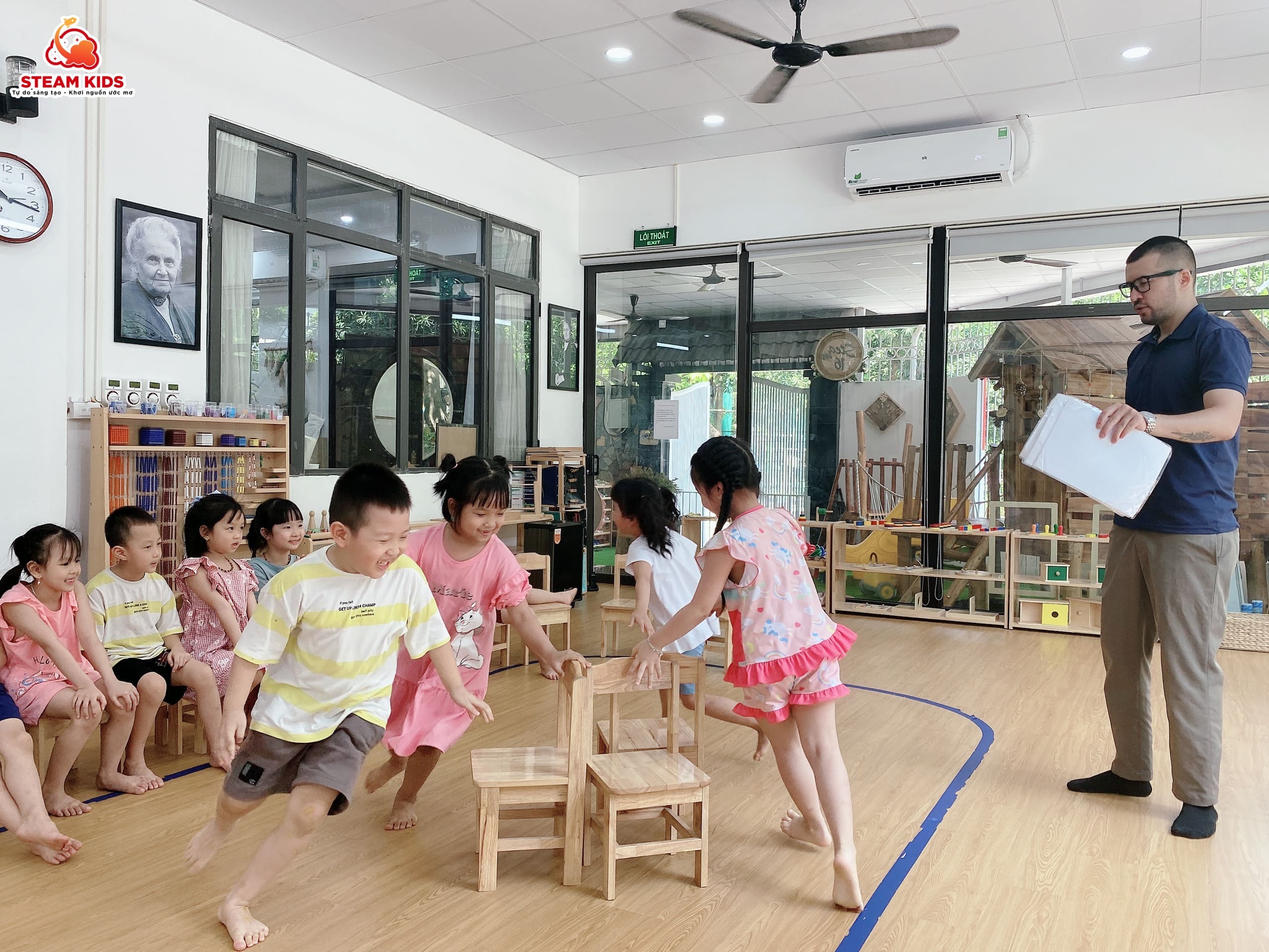 VUI HỌC TIẾNG ANH - Trường Mầm Non STEAM KIDS