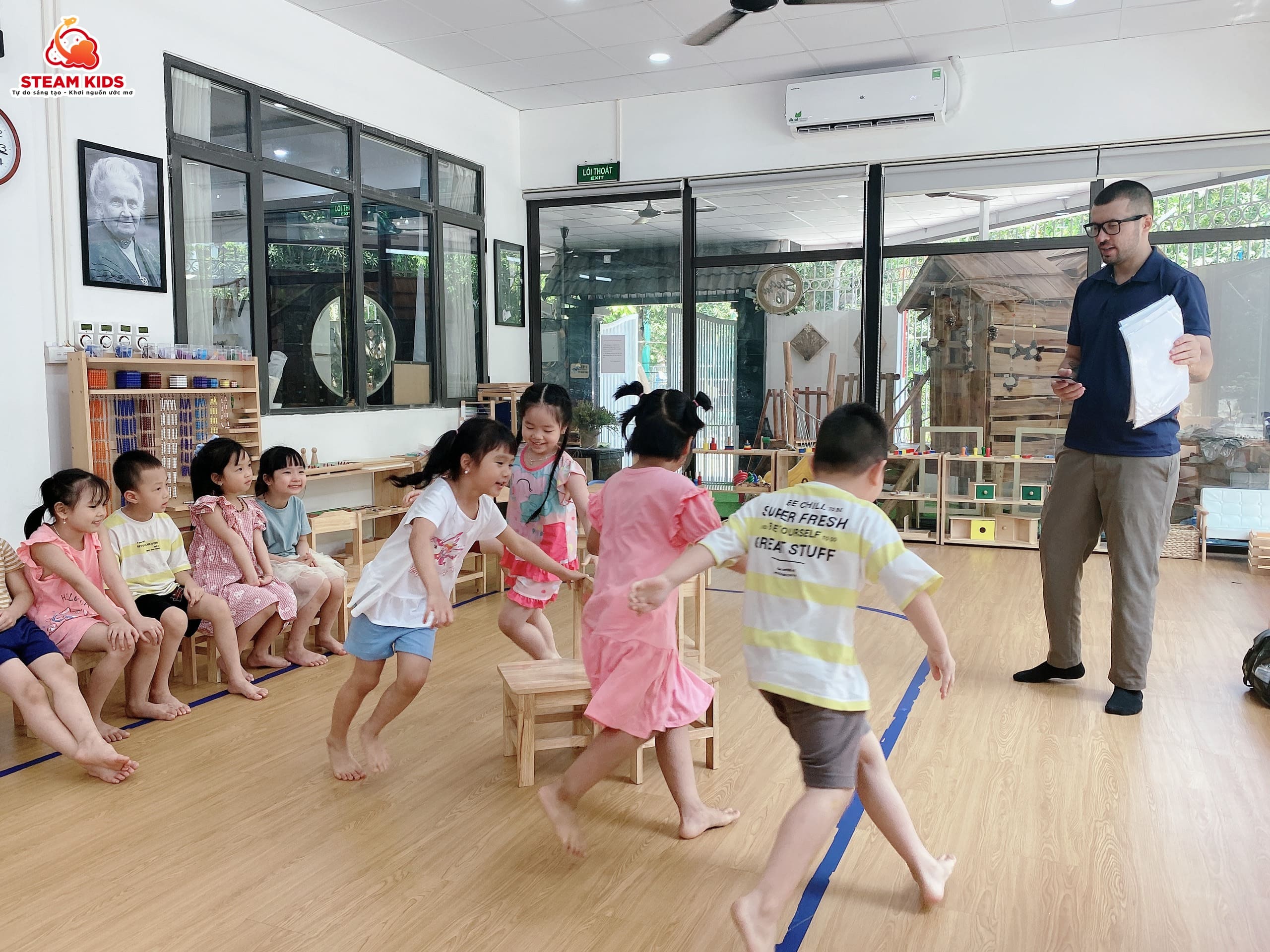 VUI HỌC TIẾNG ANH - Trường Mầm Non STEAM KIDS
