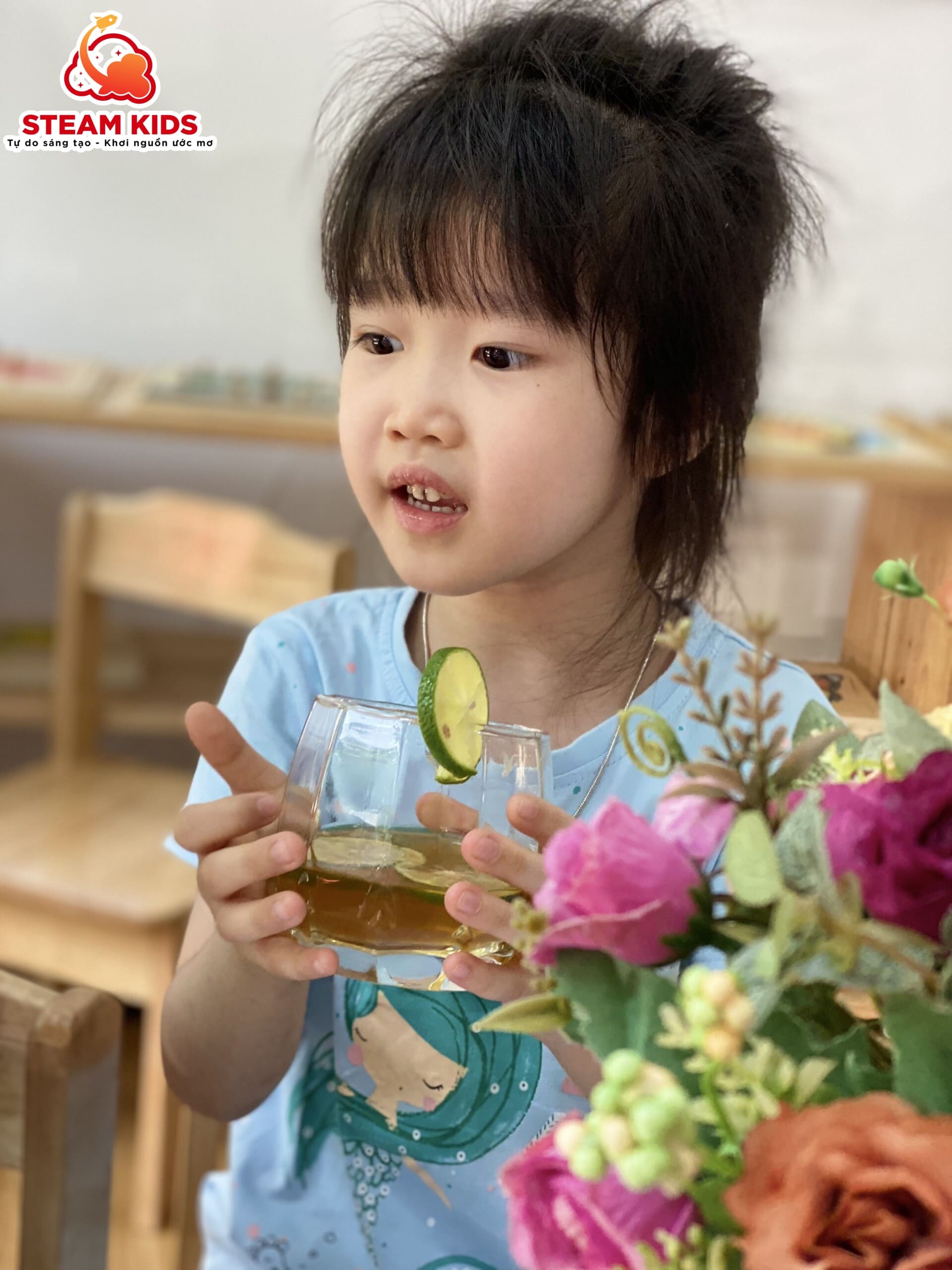 THỨC TRÀ CHANH CÙNG VỚI CHÚNG MÌNH CÁC BẠN NHÉ!! THỨC TRÀ CHANH CÙNG VỚI CHÚNG MÌNH CÁC BẠN NHÉ!! - Trường Mầm Non STEAM KIDS