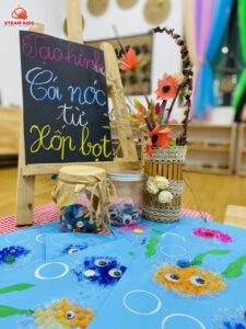 TẠO HÌNH CÁ NÓC BẰNG XỐP BỌT - Trường Mầm Non STEAM KIDS