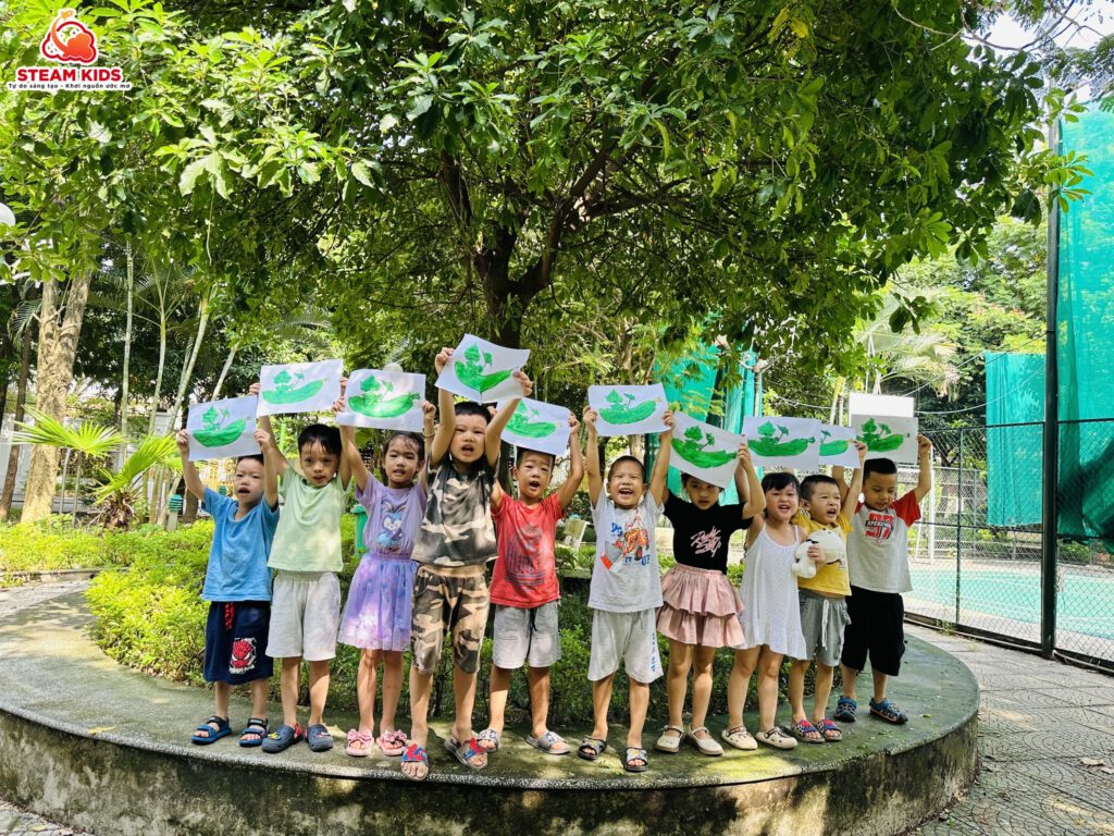HOẠT ĐỘNG VUI CHƠI NGOÀI TRỜI HOẠT ĐỘNG VUI CHƠI NGOÀI TRỜI - Trường Mầm Non STEAM KIDS