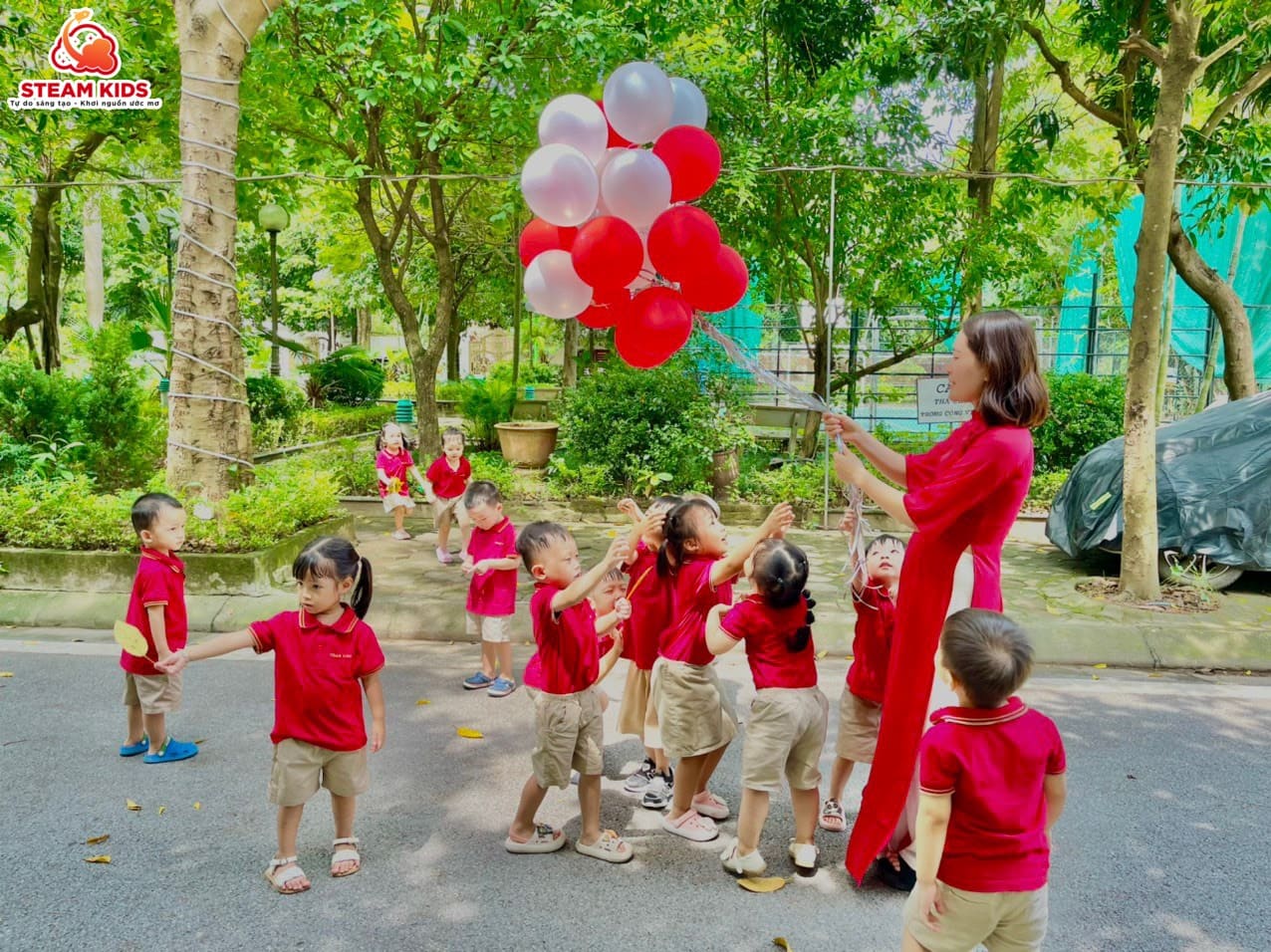 LỄ KHAI GIẢNG CHÀO MỪNG NĂM HỌC MỚI 2023 - 2024 LỄ KHAI GIẢNG CHÀO MỪNG NĂM HỌC MỚI 2023 - 2024 - Trường Mầm Non STEAM KIDS