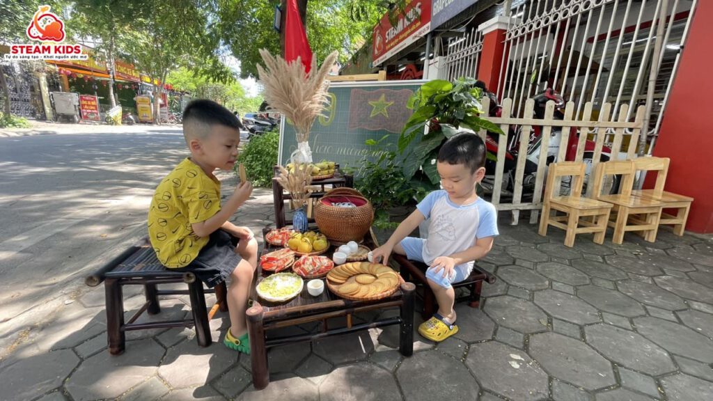 BÉ TRẢI NGHIỆM, CẢM NHẬN VỀ MÙA THU BÉ TRẢI NGHIỆM, CẢM NHẬN VỀ MÙA THU - Trường Mầm Non STEAM KIDS
