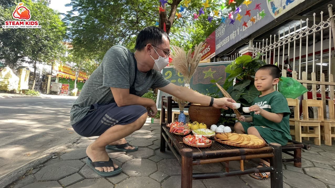 BÉ TRẢI NGHIỆM, CẢM NHẬN VỀ MÙA THU BÉ TRẢI NGHIỆM, CẢM NHẬN VỀ MÙA THU - Trường Mầm Non STEAM KIDS
