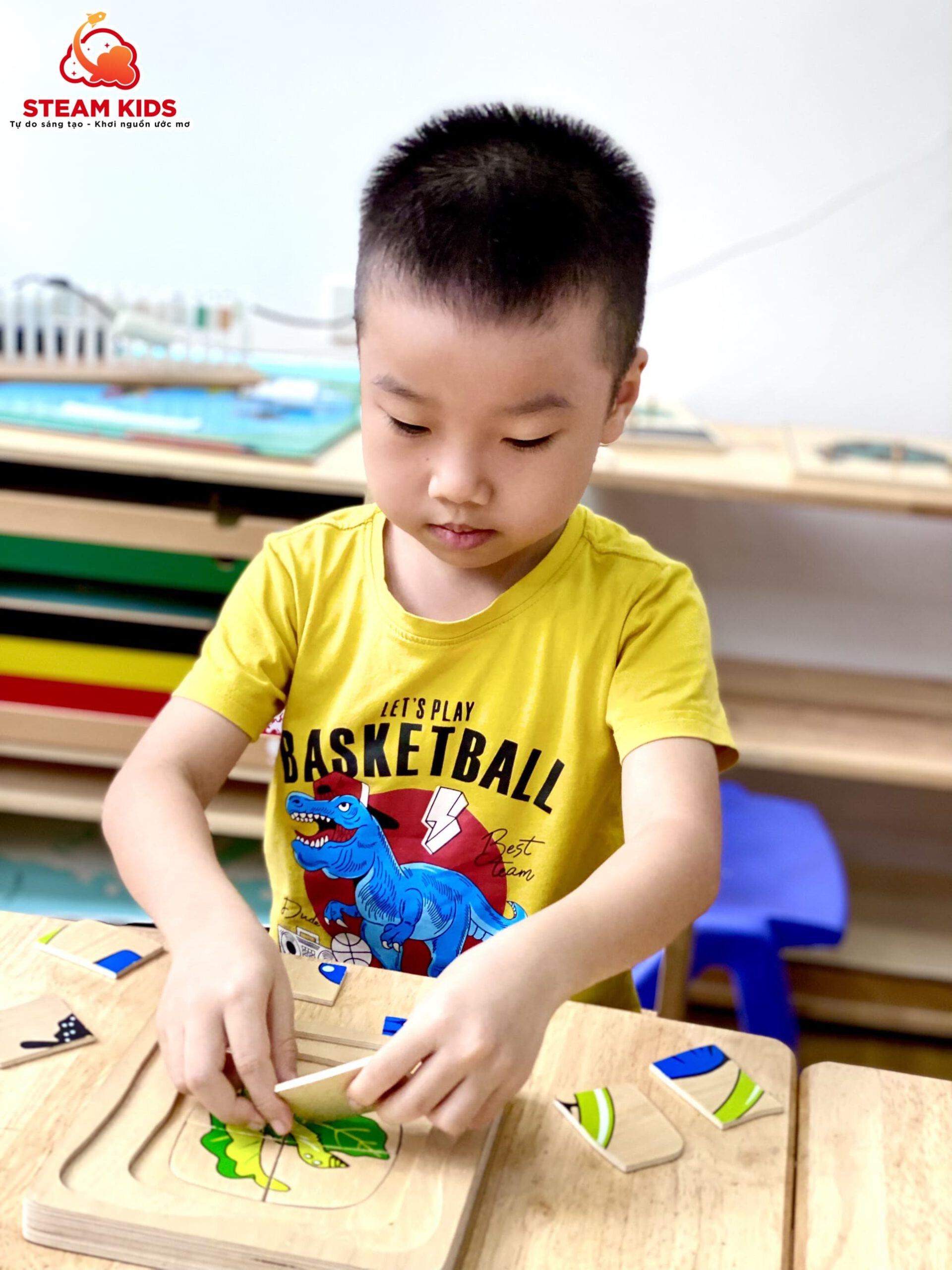 ️ HOẠT ĐỘNG MONTESSORI CÁ NHÂN ️️ ️ HOẠT ĐỘNG MONTESSORI CÁ NHÂN ️️ - Trường Mầm Non STEAM KIDS