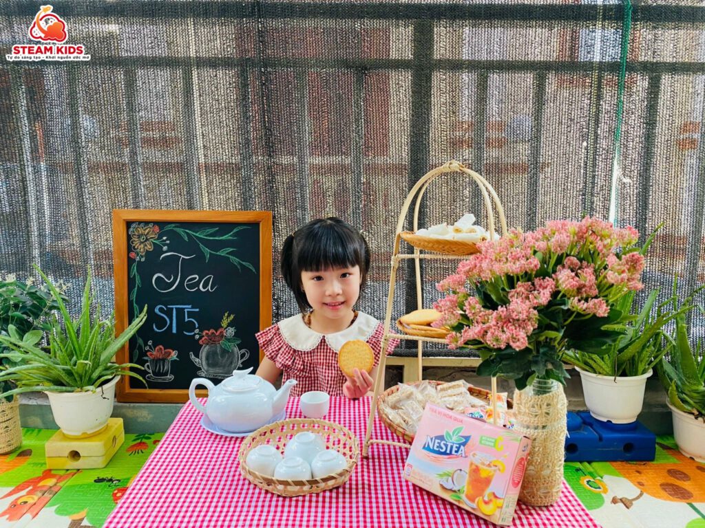 THƯỞNG THỨC TRÀ CHIỀU THƯỞNG THỨC TRÀ CHIỀU - Trường Mầm Non STEAM KIDS