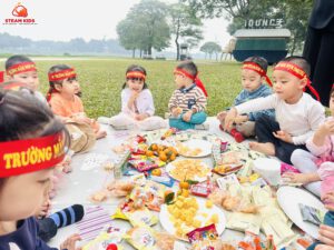 HOẠT ĐỘNG NGOÀI TRỜI - LỚP STEAM 4 - Trường Mầm Non STEAM KIDS