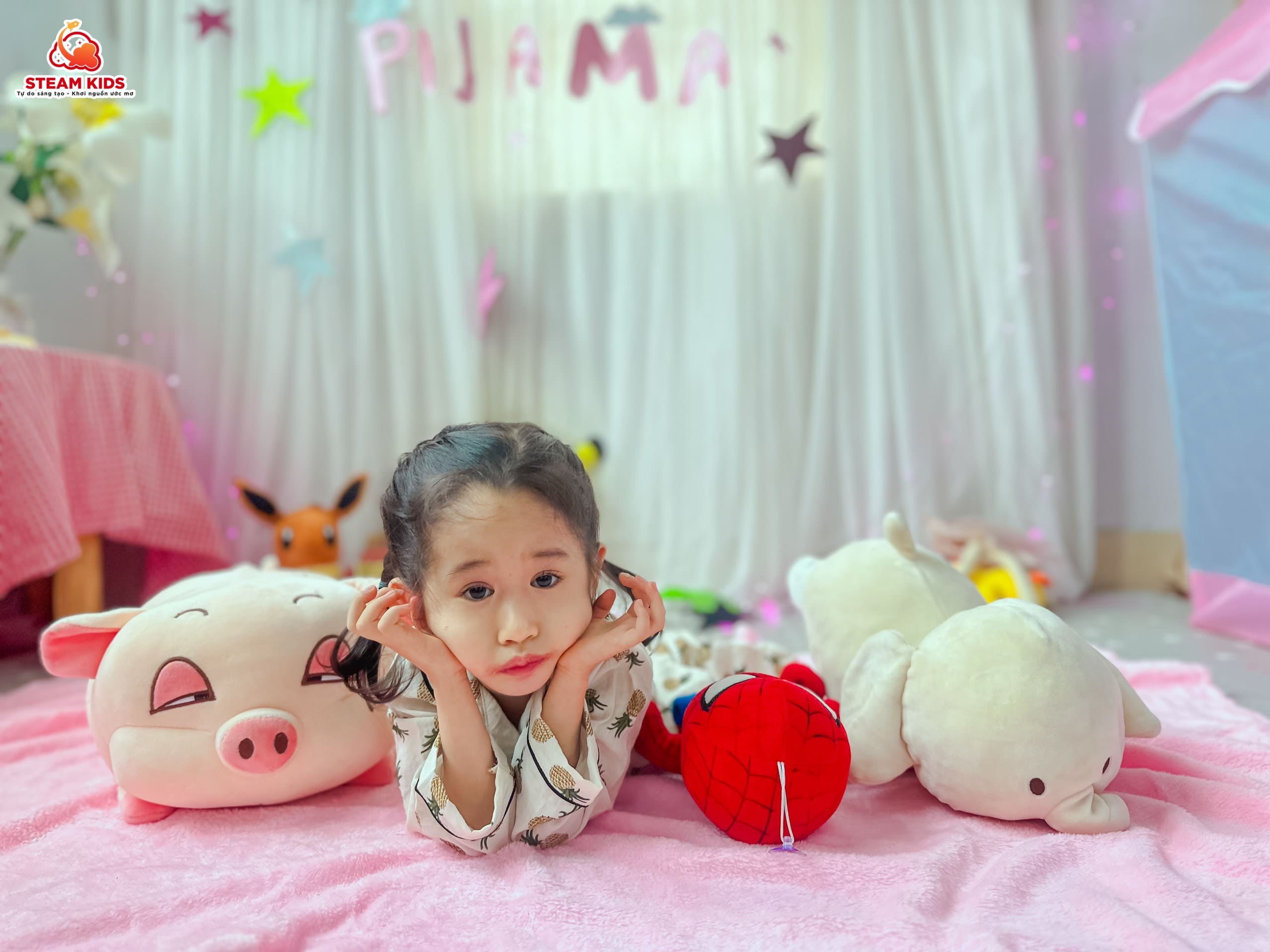 TRẢI NGHIỆM: “MY SCHOOL IS MY HOME” TRẢI NGHIỆM: “MY SCHOOL IS MY HOME” - Trường Mầm Non STEAM KIDS