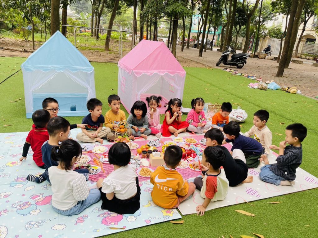 BUỔI CẮM TRẠI Ý NGHĨA BUỔI CẮM TRẠI Ý NGHĨA - Trường Mầm Non STEAM KIDS