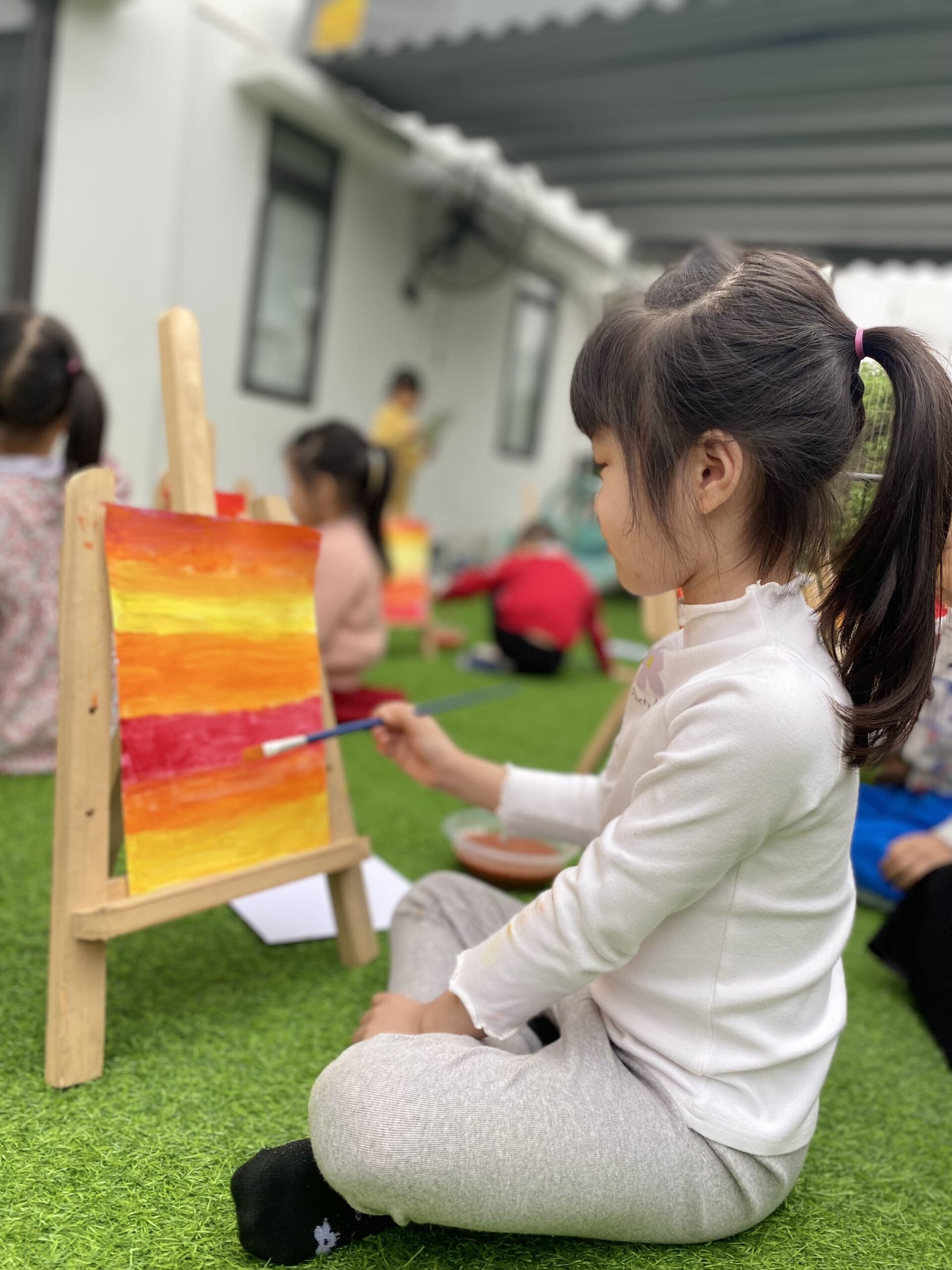 MỸ THUẬT SÁNG TẠO: VẼ PHONG CẢNH MỸ THUẬT SÁNG TẠO: VẼ PHONG CẢNH - Trường Mầm Non STEAM KIDS