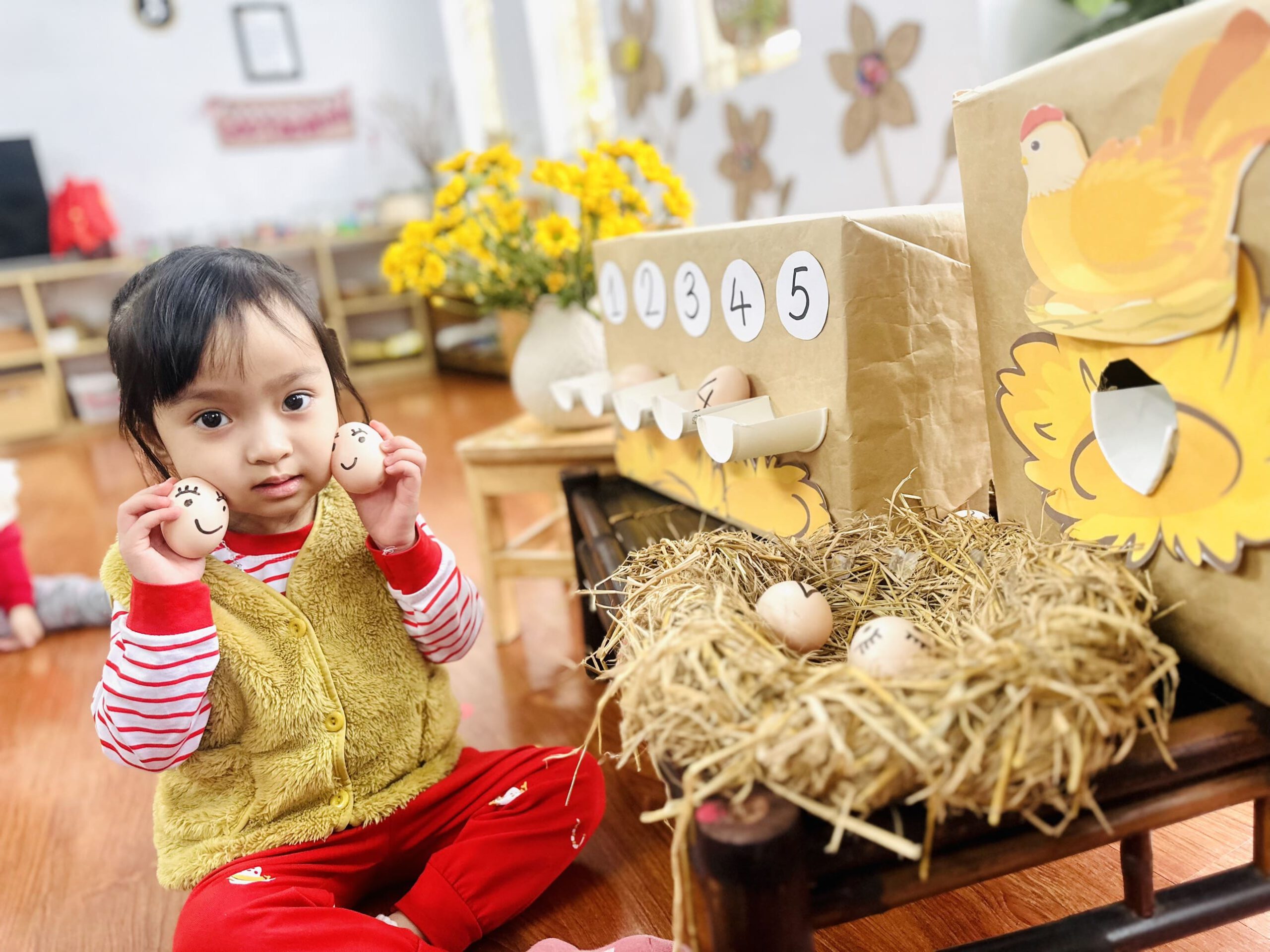 TRẢI NGHIỆM TRÒ CHƠI: GÀ ĐẺ TRỨNG - Trường Mầm Non STEAM KIDS