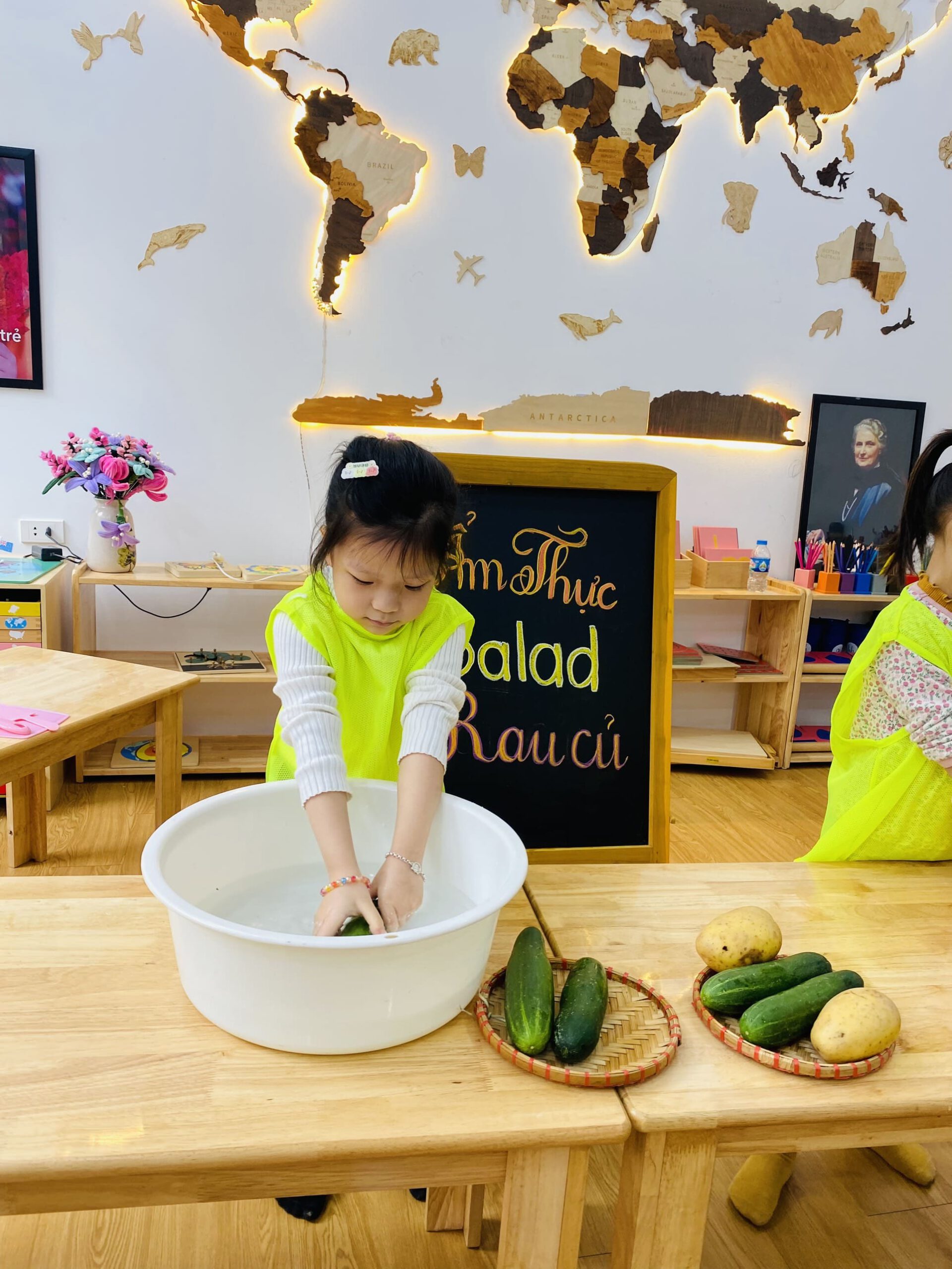 ẨM THỰC: SALAD RAU CỦ - Trường Mầm Non STEAM KIDS