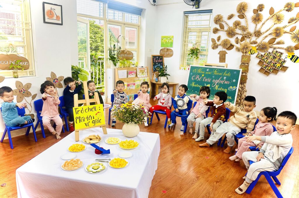 TRẢI NGHIỆM TRÒ CHƠI: MŨI TÊN VỊ GIÁC - Trường Mầm Non STEAM KIDS