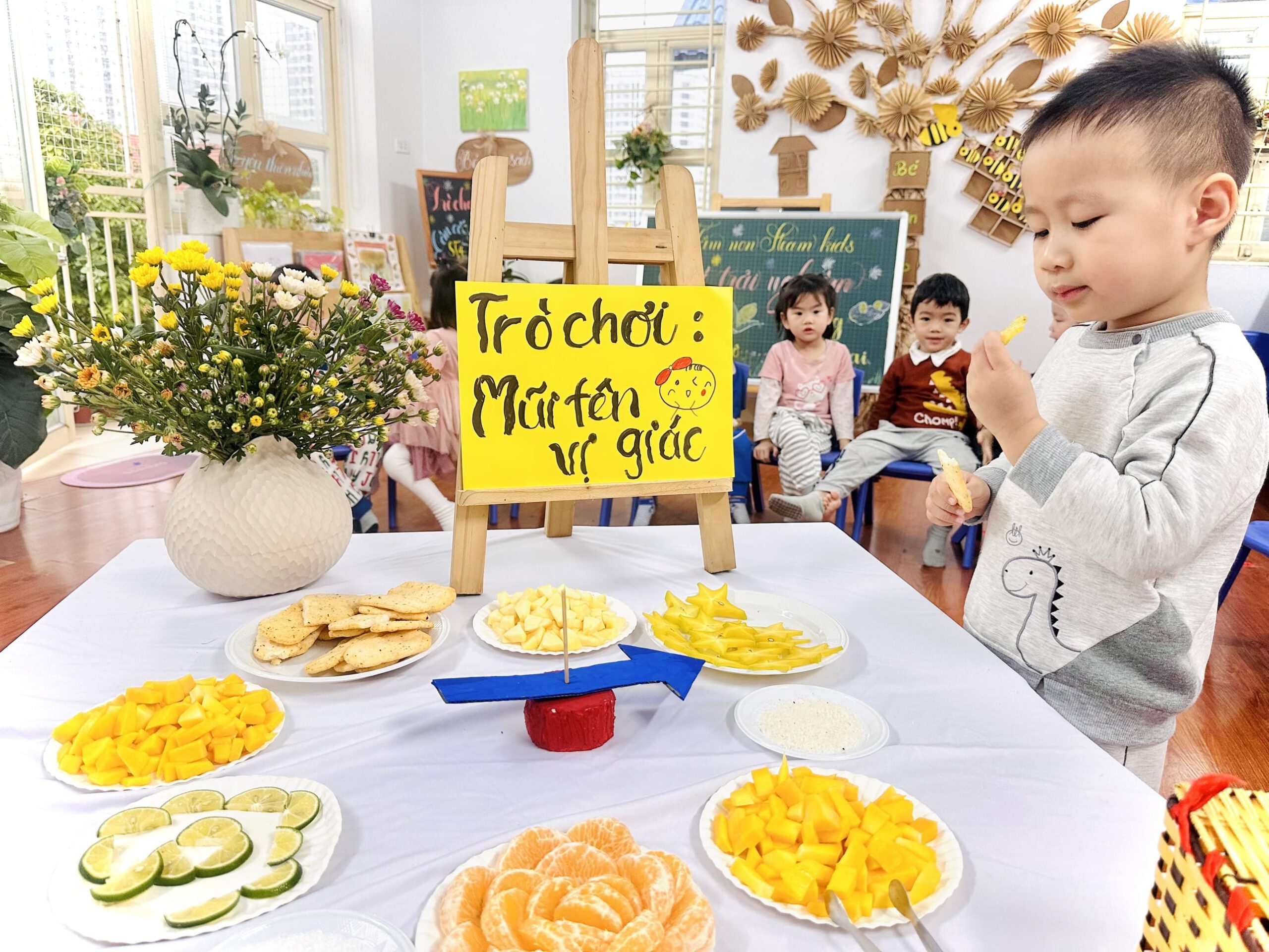 TRẢI NGHIỆM TRÒ CHƠI: MŨI TÊN VỊ GIÁC - Trường Mầm Non STEAM KIDS