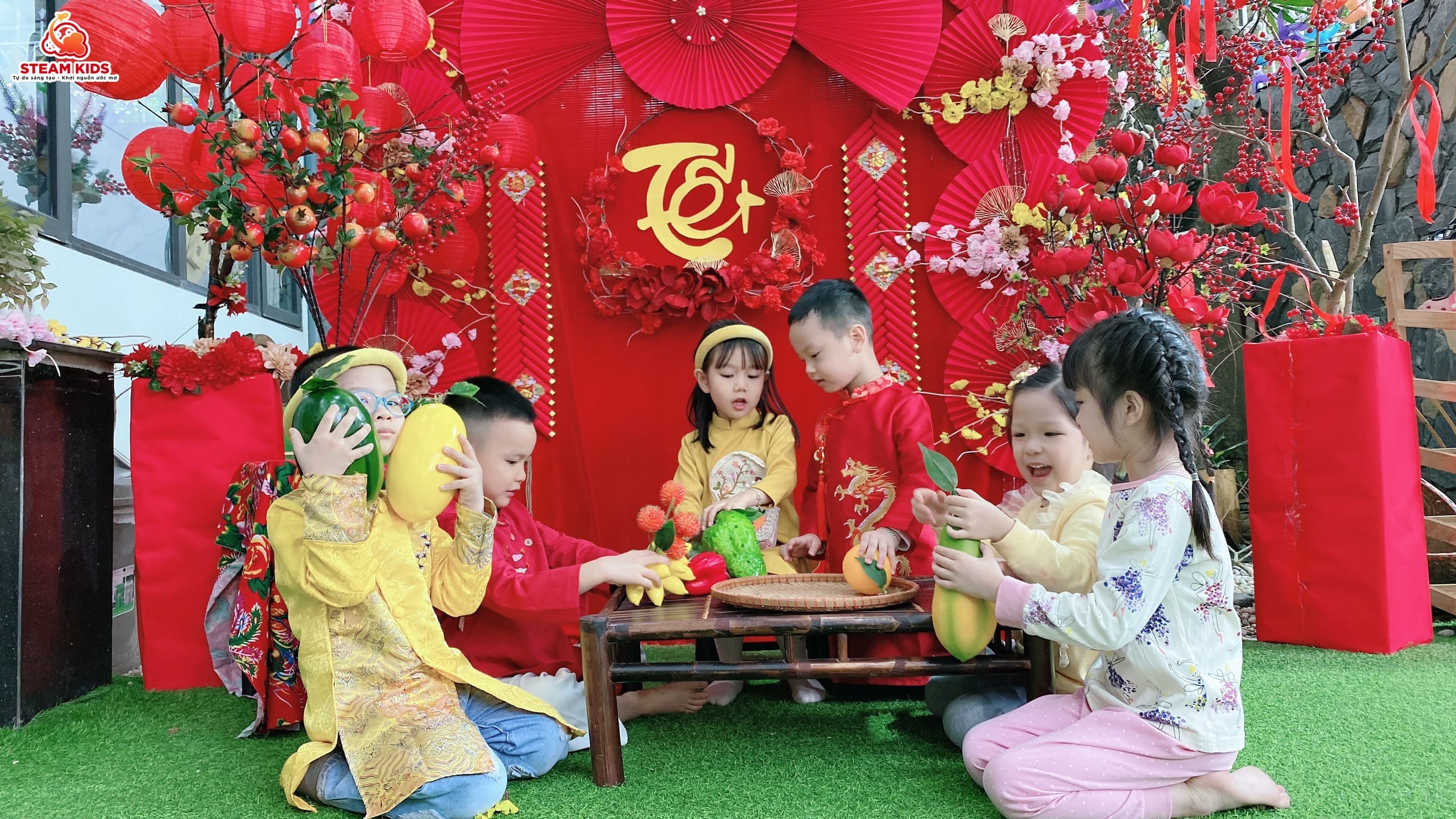 VUI ĐÓN TẾT - GẮN KẾT YÊU THƯƠNG VUI ĐÓN TẾT - GẮN KẾT YÊU THƯƠNG - Trường Mầm Non STEAM KIDS